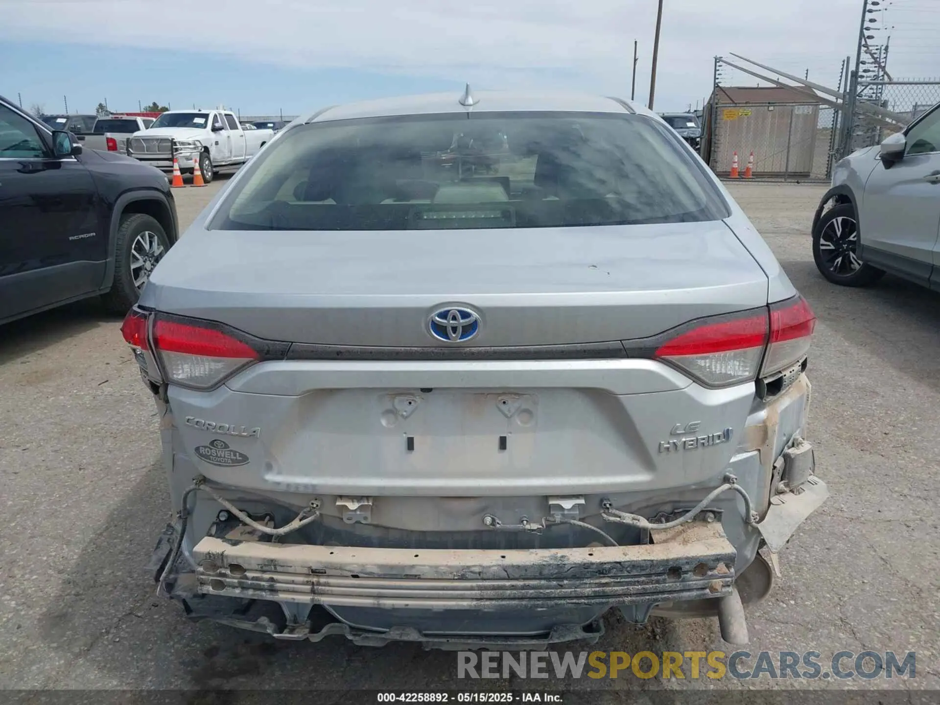 16 Photograph of a damaged car JTDBCMFE1R3053215 TOYOTA COROLLA 2024