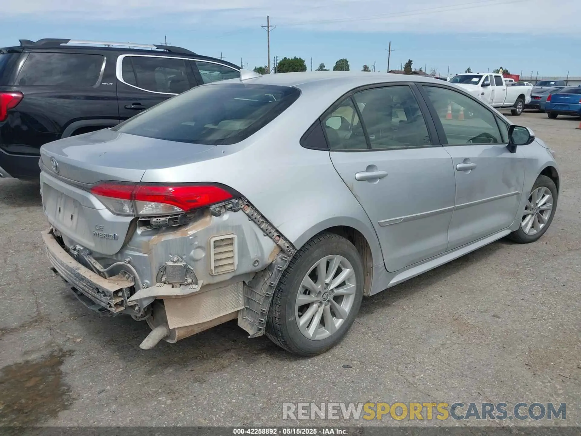 4 Photograph of a damaged car JTDBCMFE1R3053215 TOYOTA COROLLA 2024