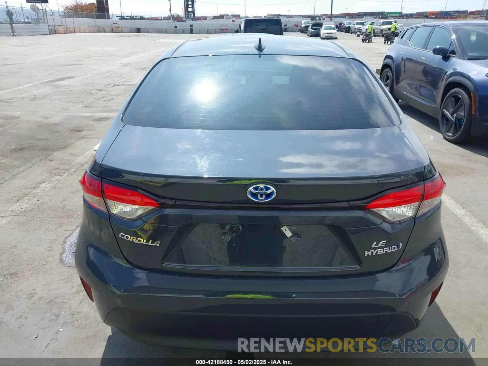 16 Photograph of a damaged car JTDBCMFE2R3056351 TOYOTA COROLLA 2024
