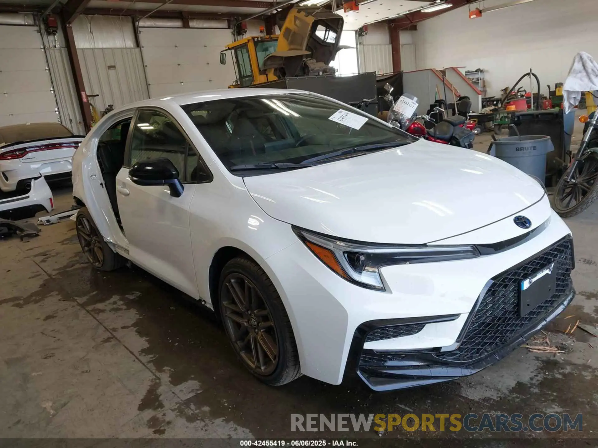 1 Photograph of a damaged car JTDBCMFE3R3031801 TOYOTA COROLLA 2024
