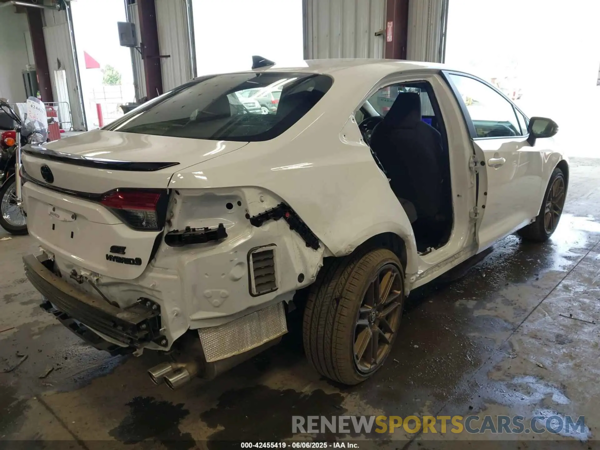 4 Photograph of a damaged car JTDBCMFE3R3031801 TOYOTA COROLLA 2024