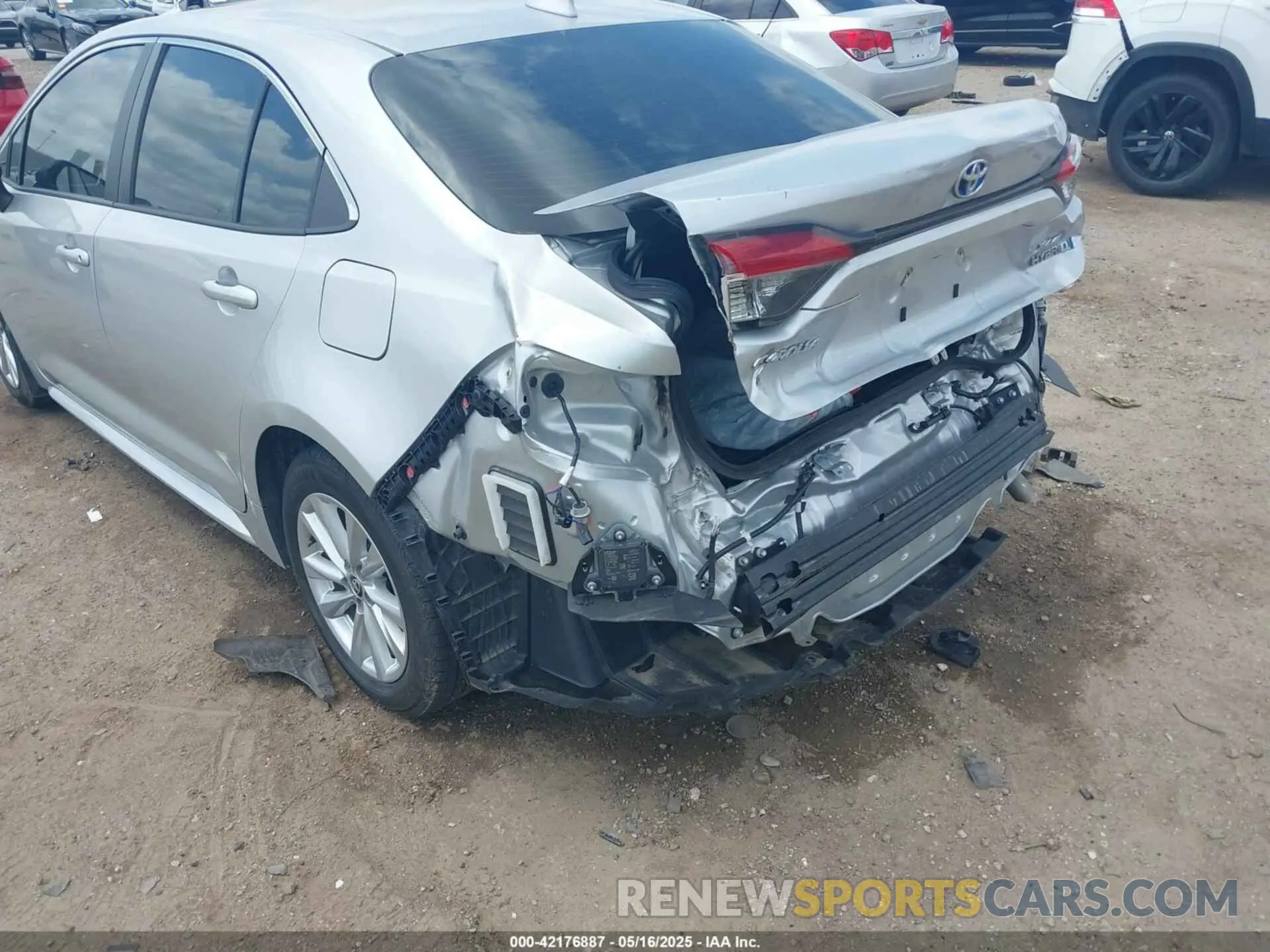 20 Photograph of a damaged car JTDBCMFE3R3037615 TOYOTA COROLLA 2024