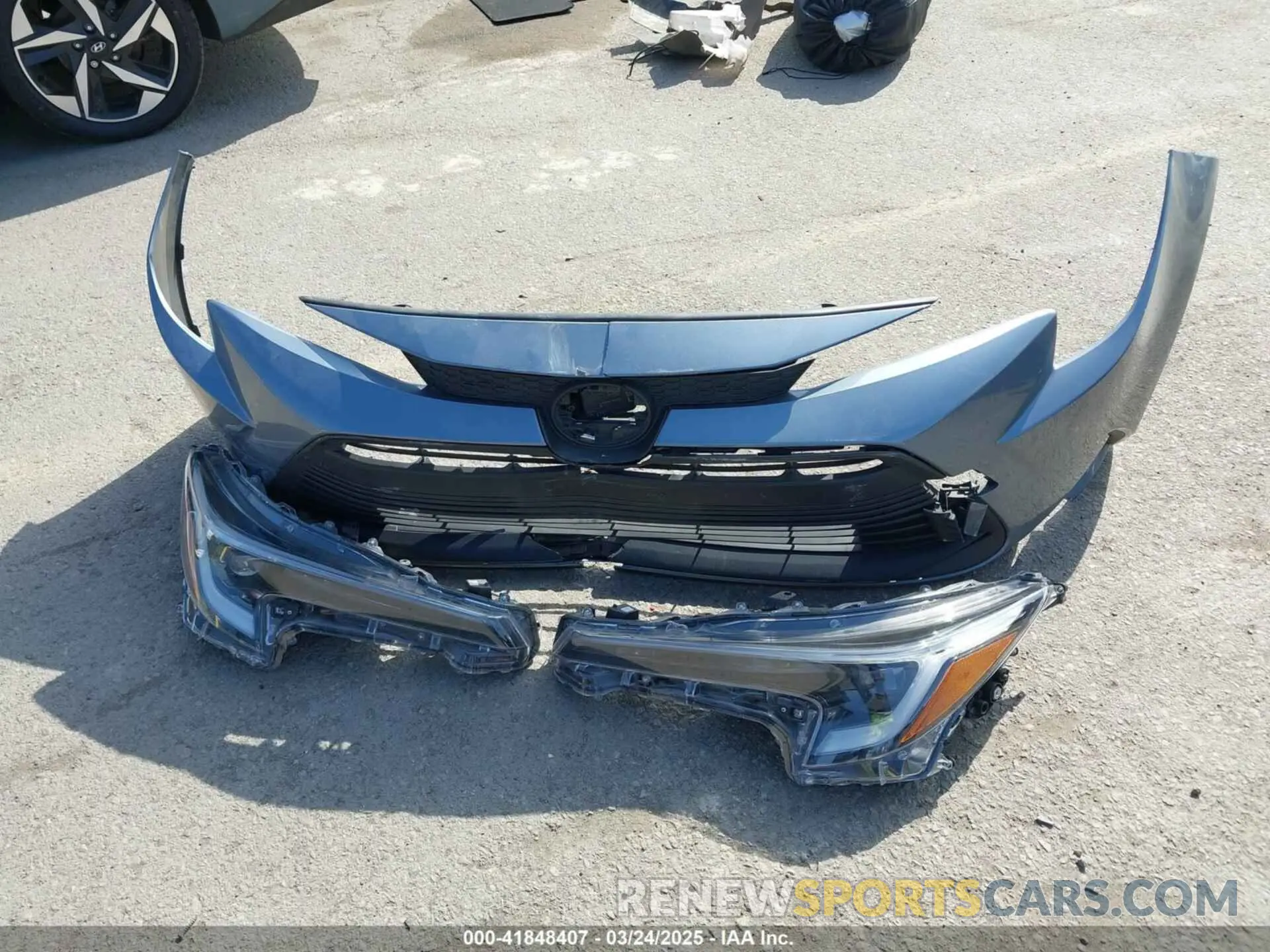 12 Photograph of a damaged car JTDBCMFE3R3056892 TOYOTA COROLLA 2024