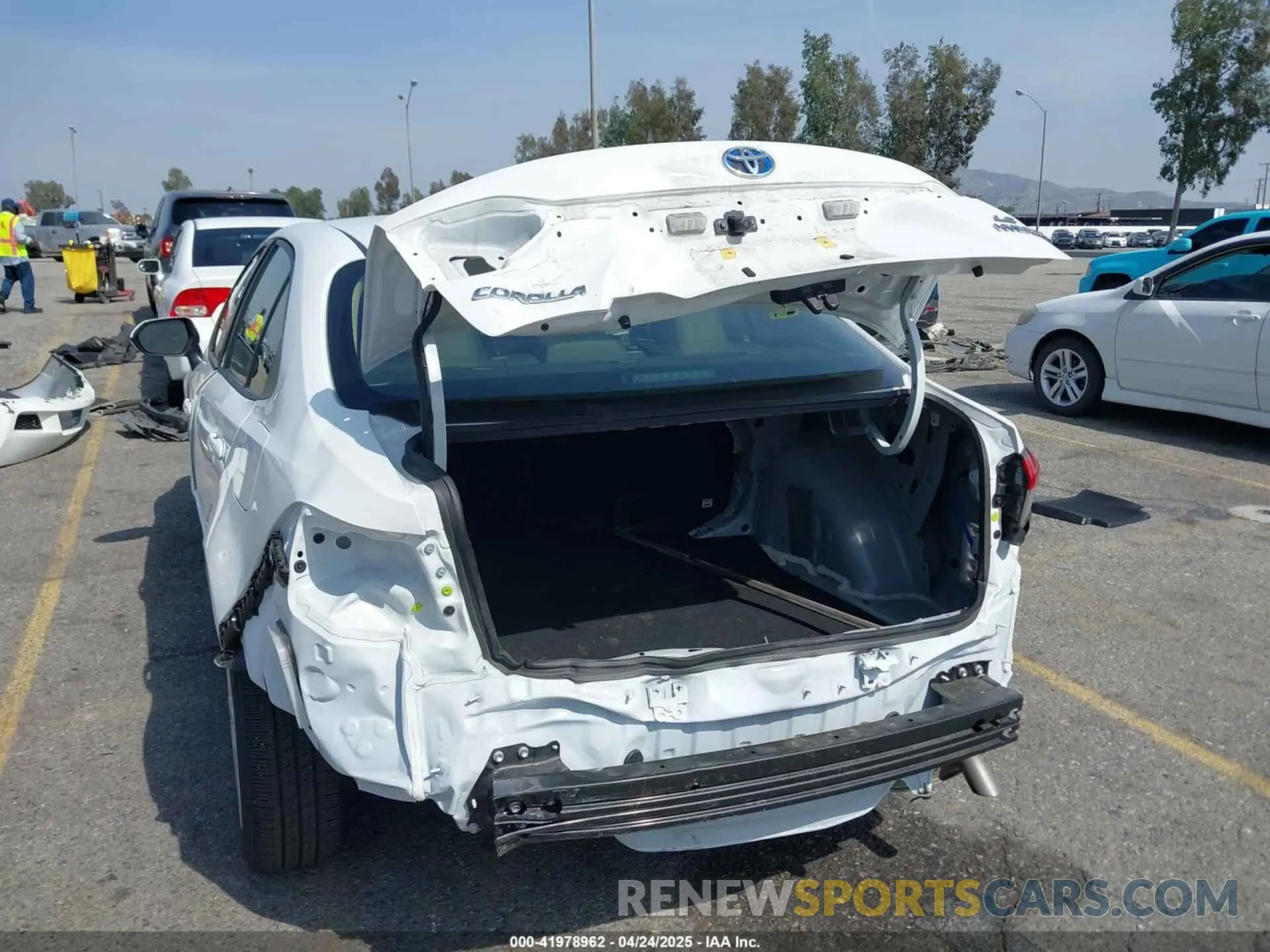 6 Photograph of a damaged car JTDBCMFE3RJ037223 TOYOTA COROLLA 2024