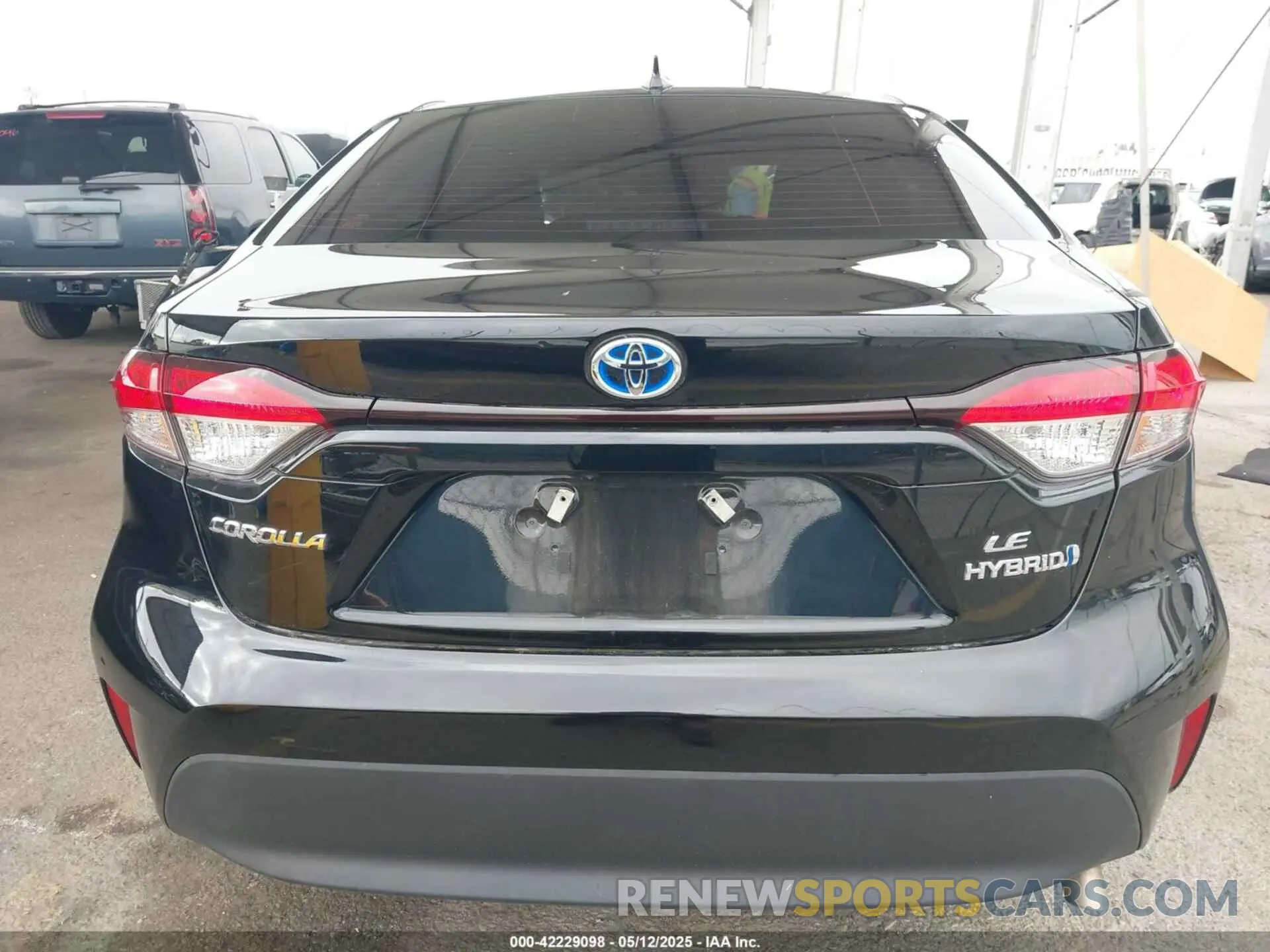16 Photograph of a damaged car JTDBCMFE4R3034903 TOYOTA COROLLA 2024