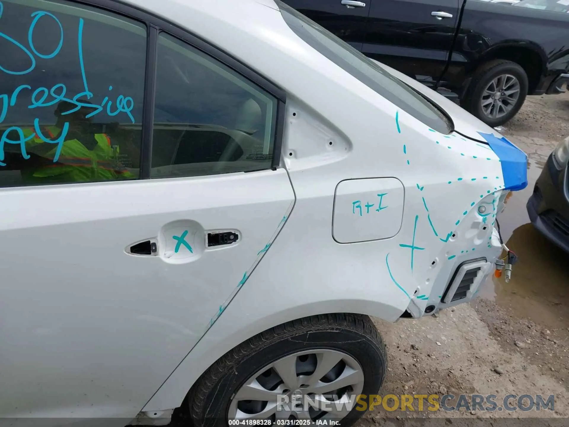 21 Photograph of a damaged car JTDBCMFE4R3040989 TOYOTA COROLLA 2024