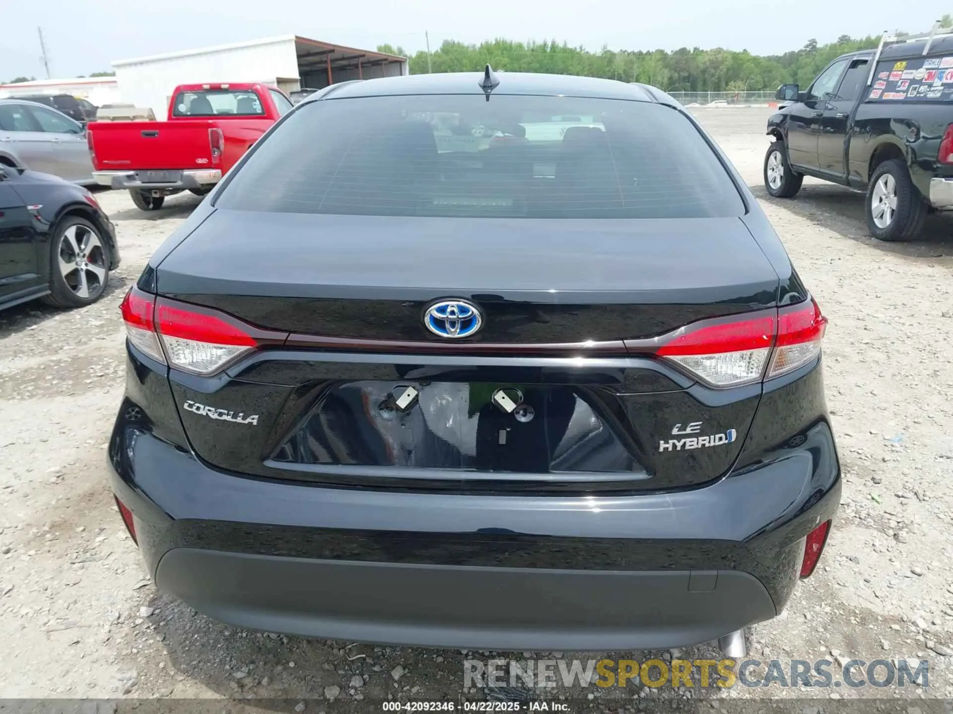 17 Photograph of a damaged car JTDBCMFE4R3067707 TOYOTA COROLLA 2024