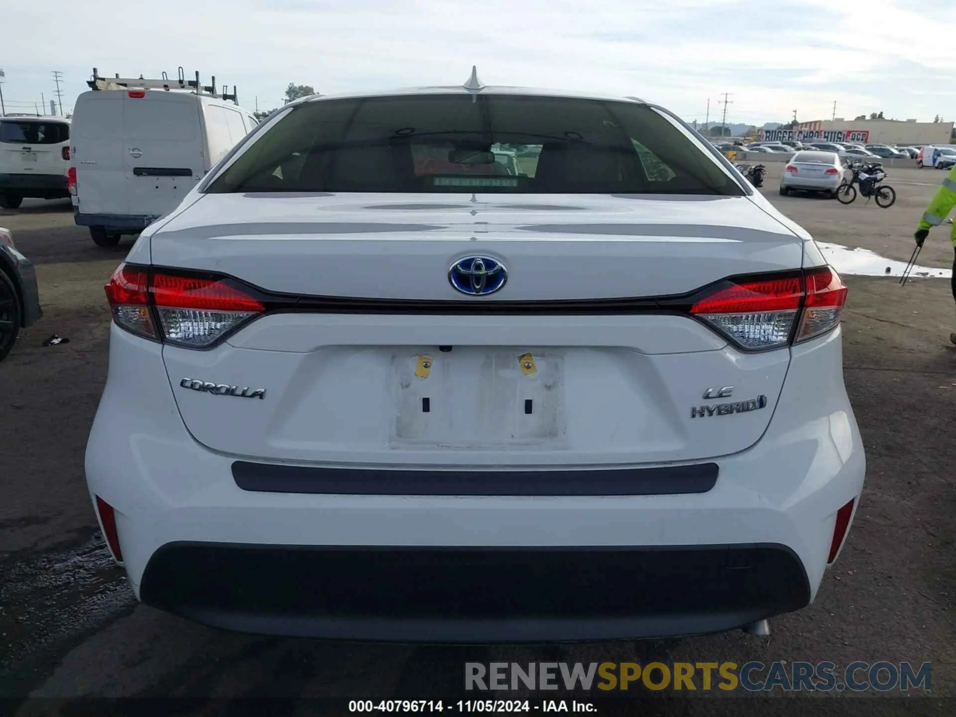 16 Photograph of a damaged car JTDBCMFE4RJ029955 TOYOTA COROLLA 2024
