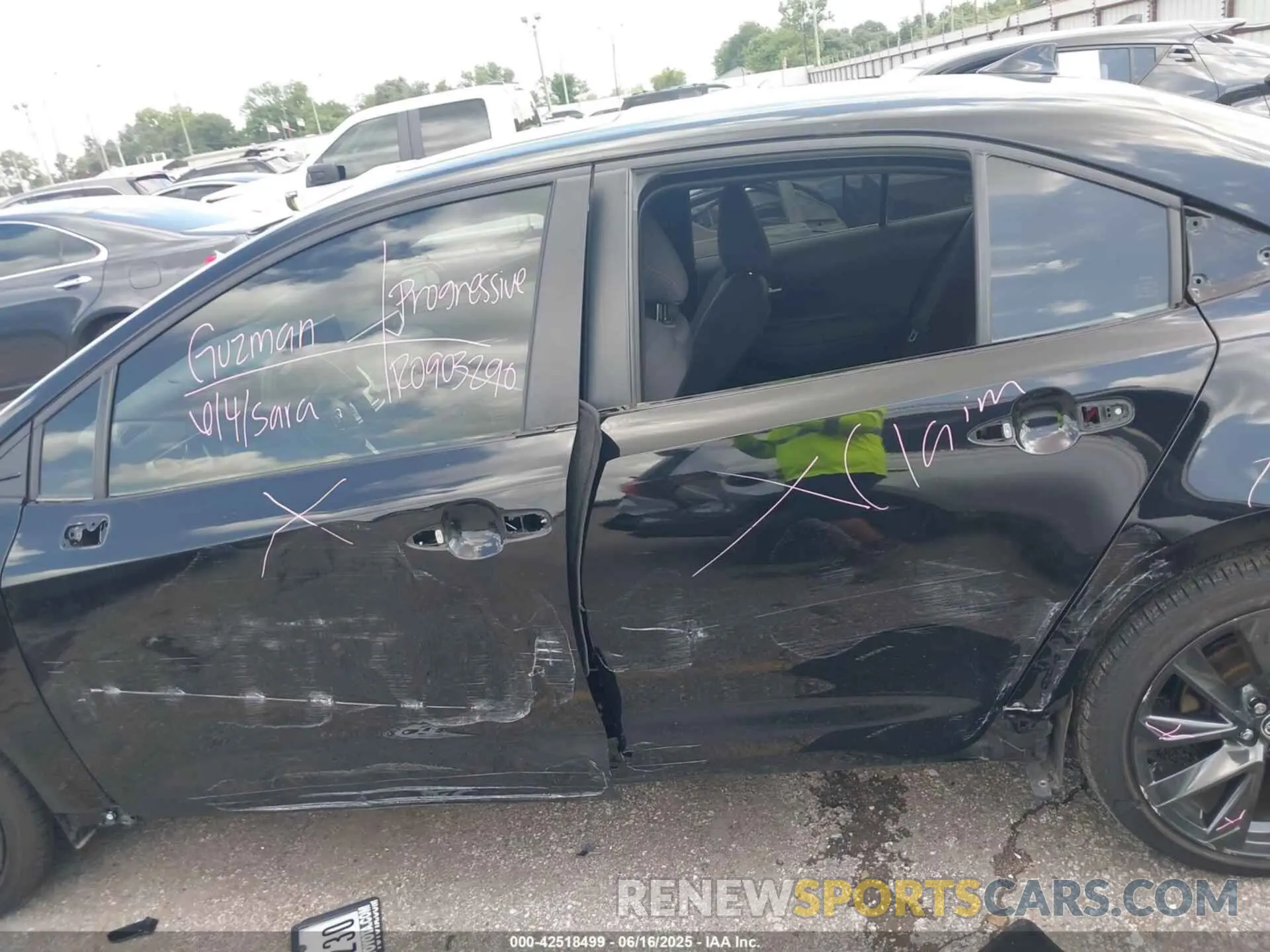 15 Photograph of a damaged car JTDBCMFE4RJ036811 TOYOTA COROLLA 2024