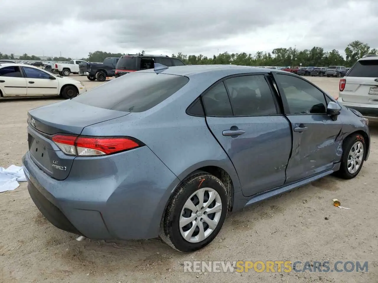 3 Photograph of a damaged car JTDBCMFE6R3041108 TOYOTA COROLLA 2024