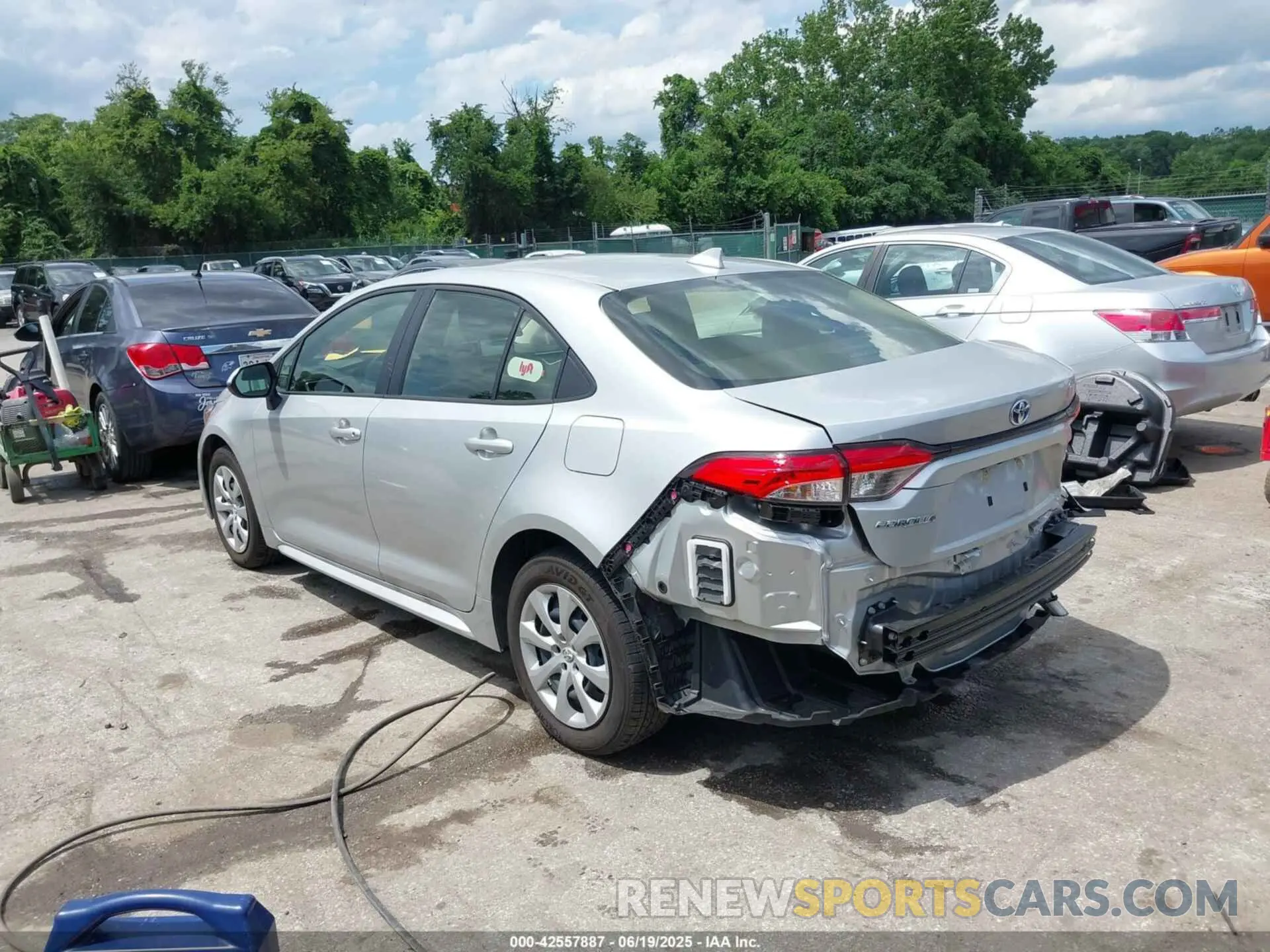 3 Photograph of a damaged car JTDBCMFE6RJ033229 TOYOTA COROLLA 2024