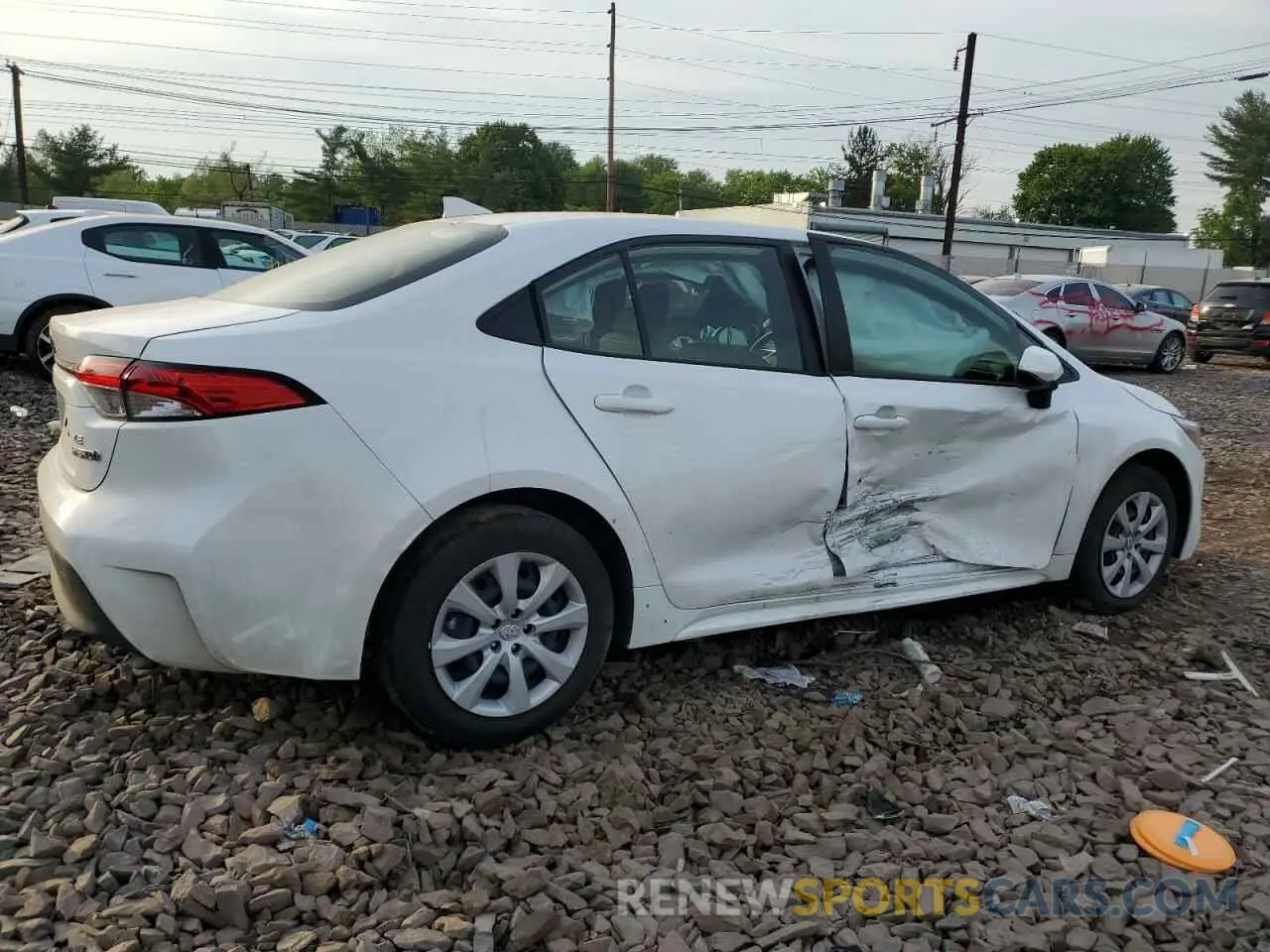 3 Photograph of a damaged car JTDBCMFE6RJ033361 TOYOTA COROLLA 2024