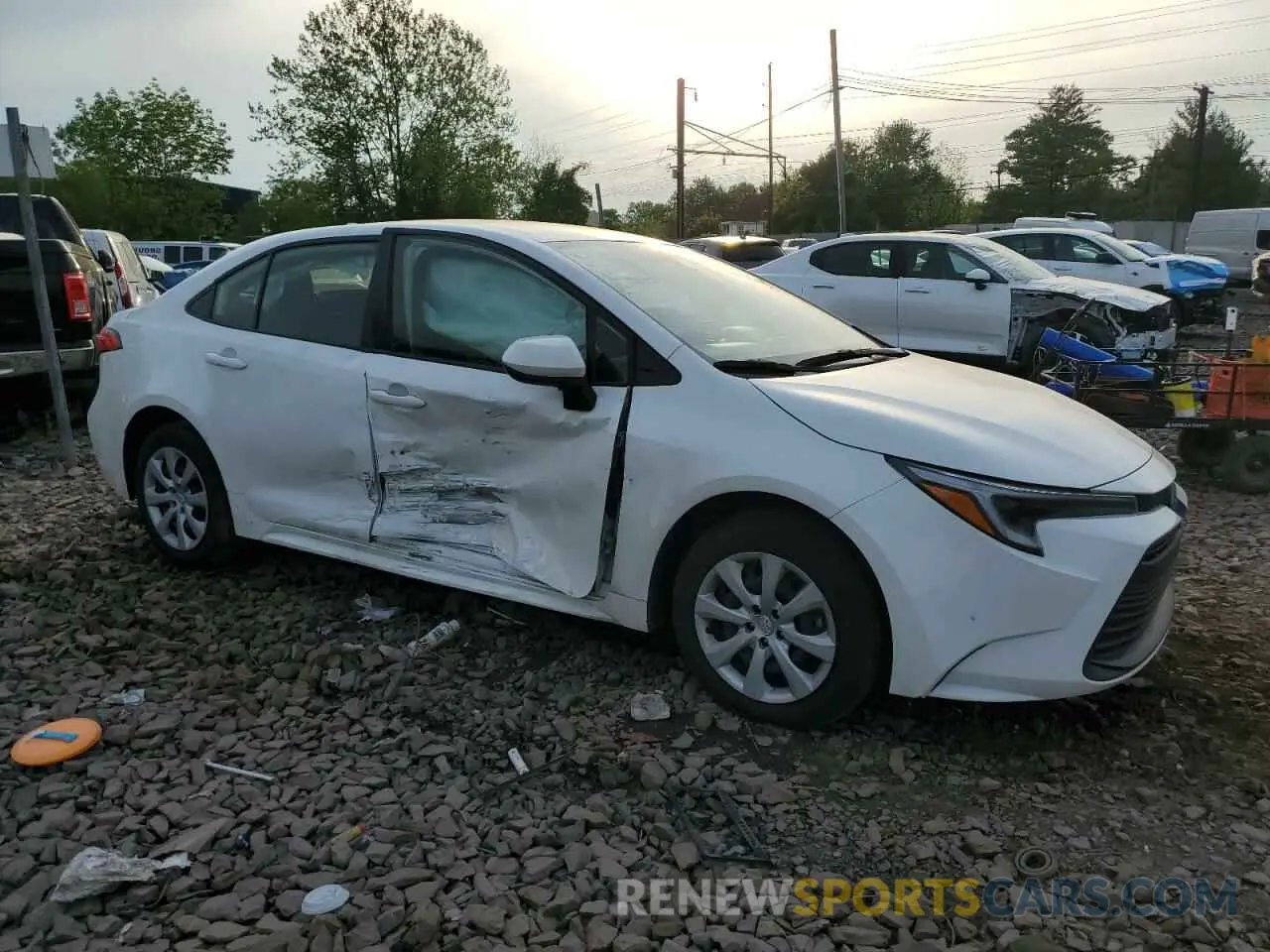 4 Photograph of a damaged car JTDBCMFE6RJ033361 TOYOTA COROLLA 2024