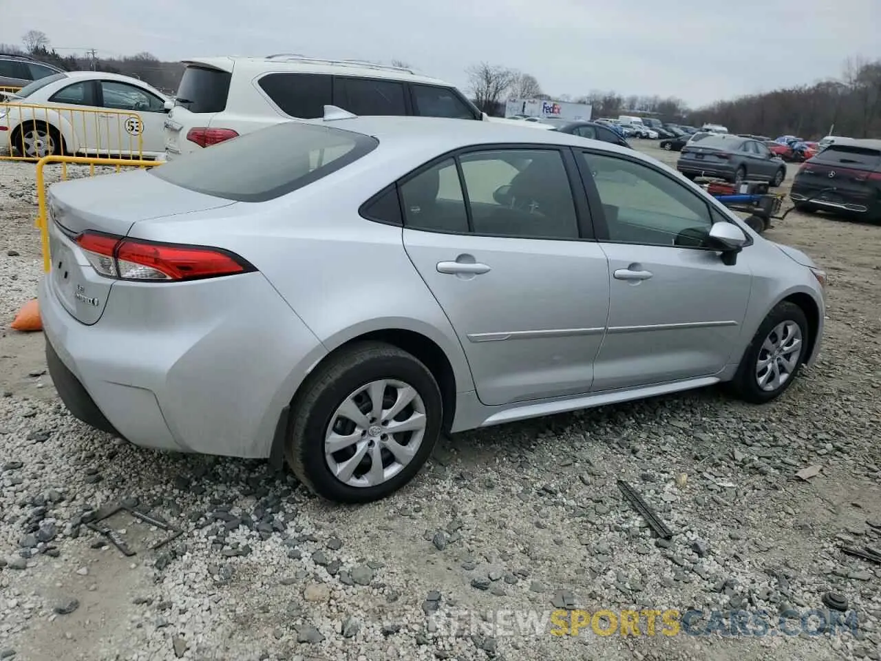 3 Photograph of a damaged car JTDBCMFE7R3065434 TOYOTA COROLLA 2024