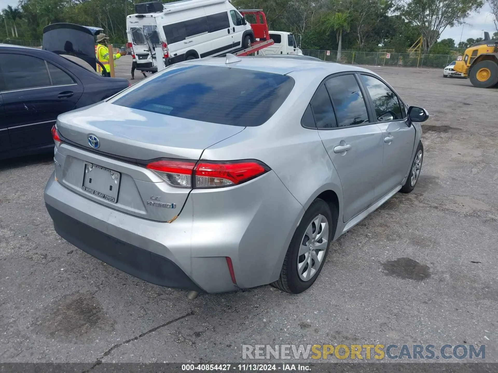 4 Photograph of a damaged car JTDBCMFE7R3065918 TOYOTA COROLLA 2024