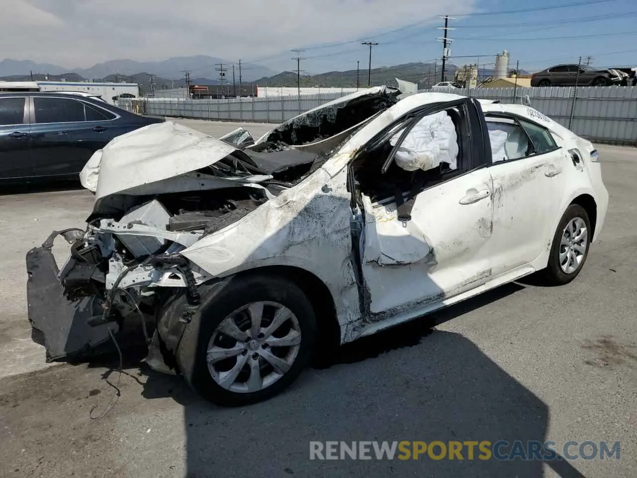 1 Photograph of a damaged car JTDBCMFE7RJ025687 TOYOTA COROLLA 2024
