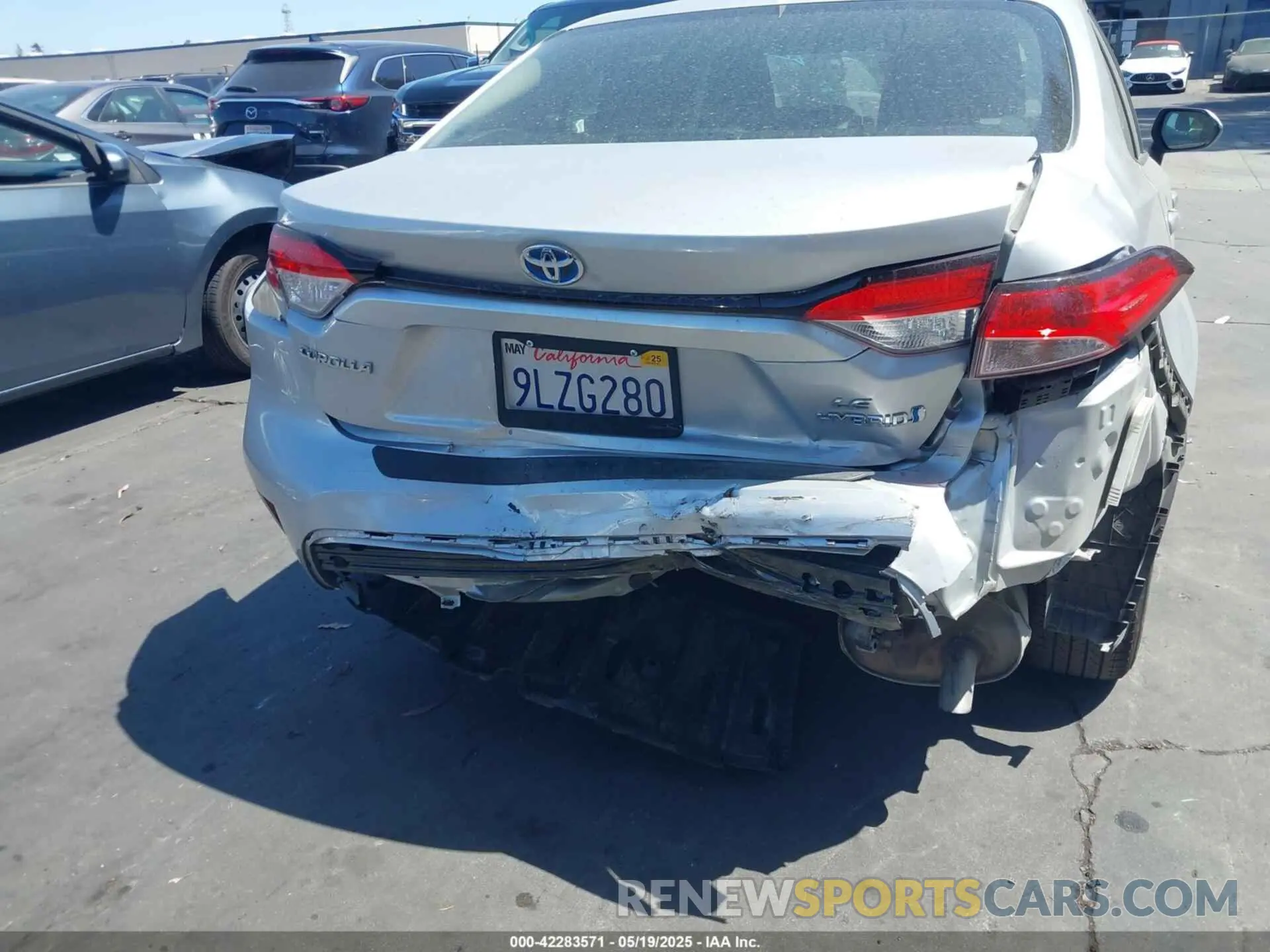 16 Photograph of a damaged car JTDBCMFE8R3054457 TOYOTA COROLLA 2024