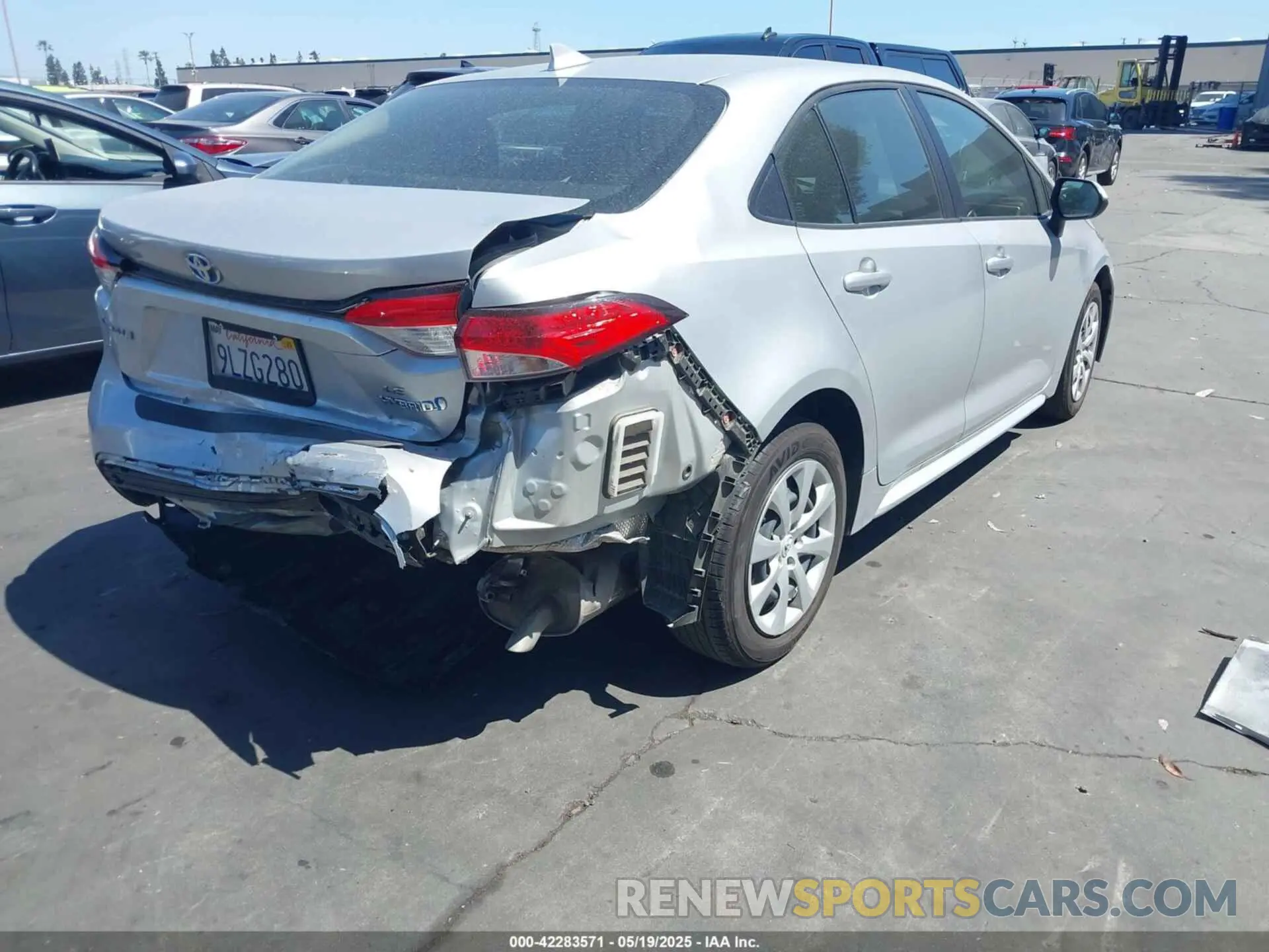 4 Photograph of a damaged car JTDBCMFE8R3054457 TOYOTA COROLLA 2024