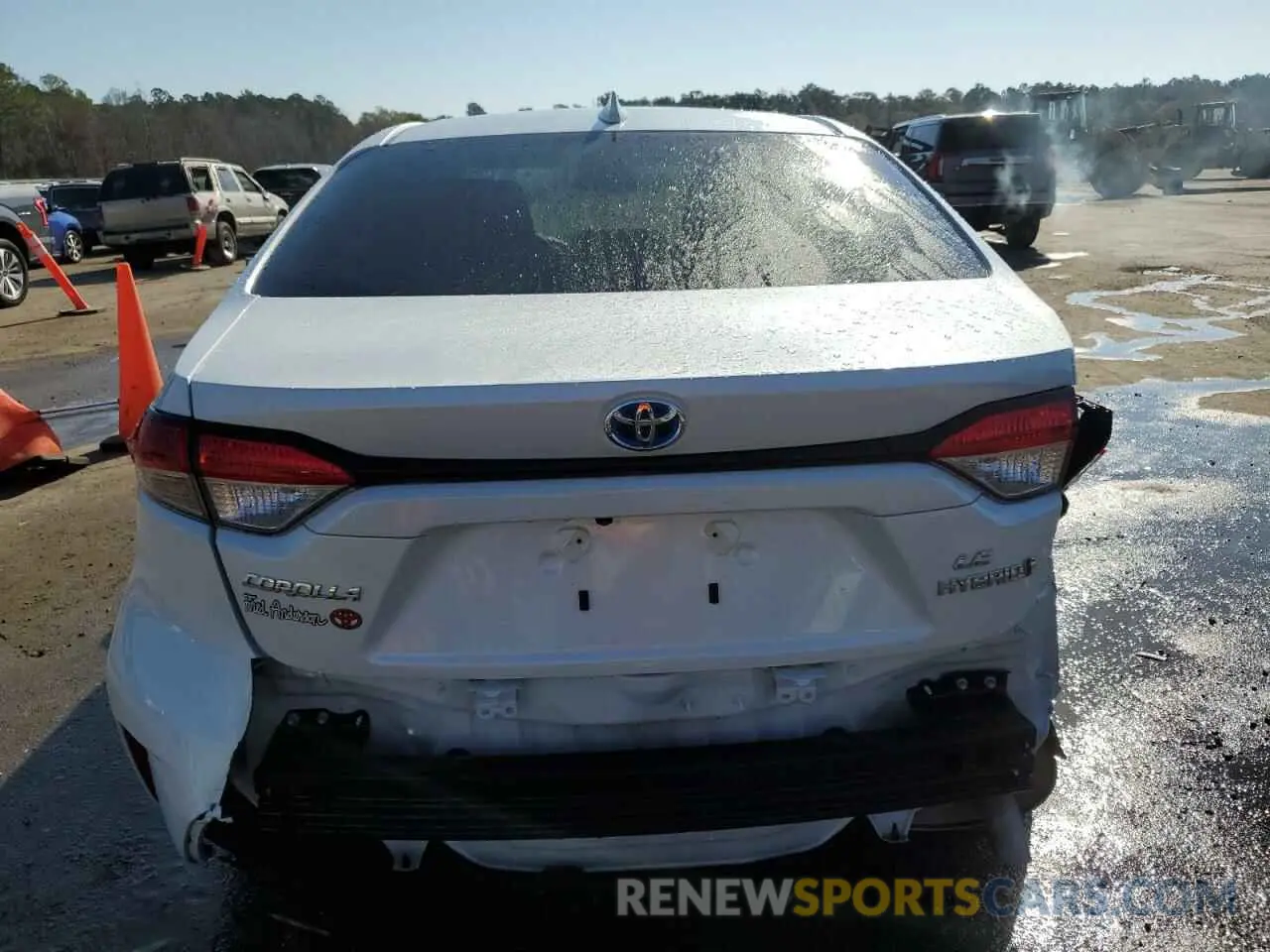 6 Photograph of a damaged car JTDBCMFE8R3064258 TOYOTA COROLLA 2024