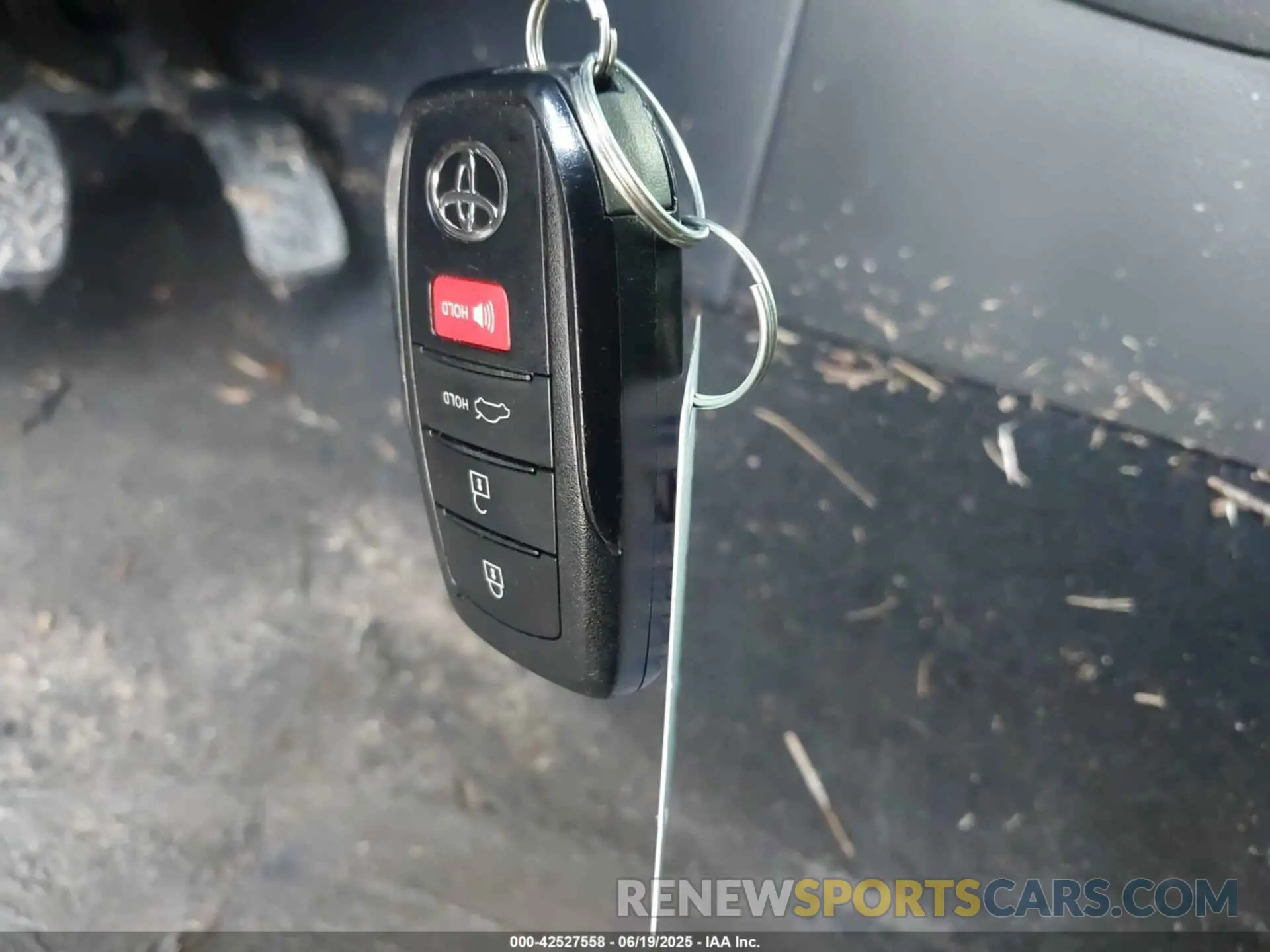 11 Photograph of a damaged car JTDBCMFE8R3064731 TOYOTA COROLLA 2024