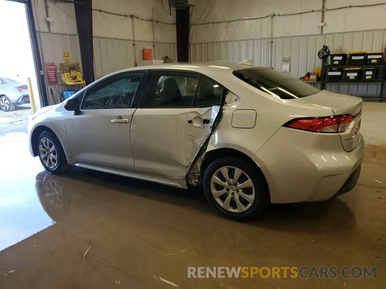 2 Photograph of a damaged car JTDBCMFE9R3046674 TOYOTA COROLLA 2024