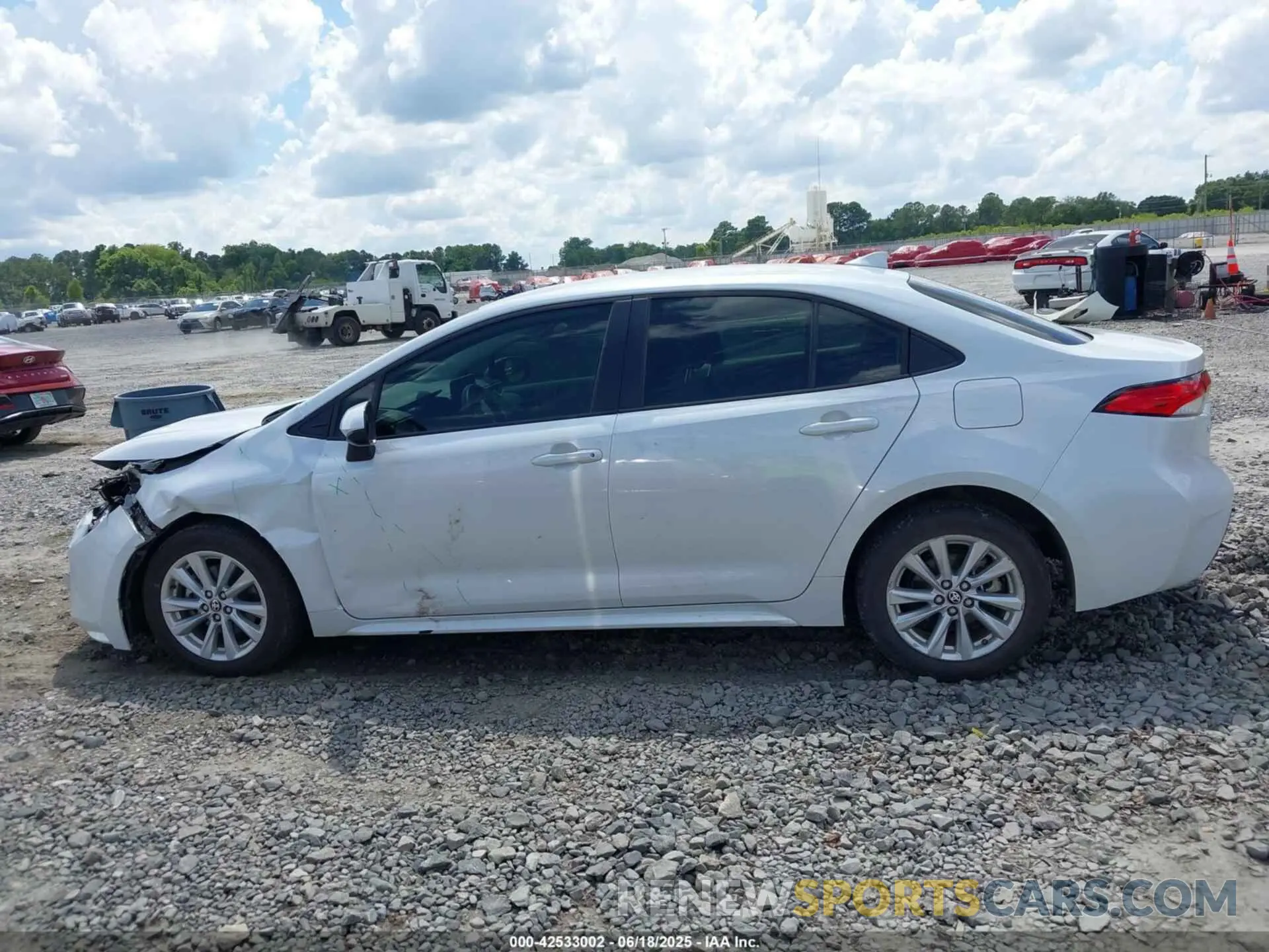 14 Photograph of a damaged car JTDBCMFE9R3047419 TOYOTA COROLLA 2024