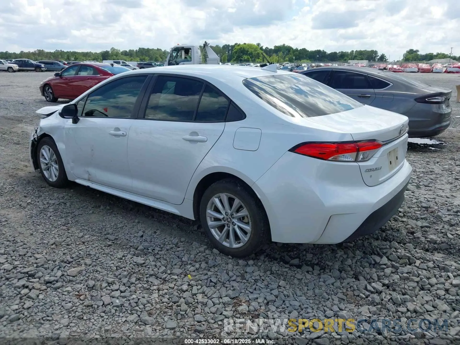 3 Photograph of a damaged car JTDBCMFE9R3047419 TOYOTA COROLLA 2024