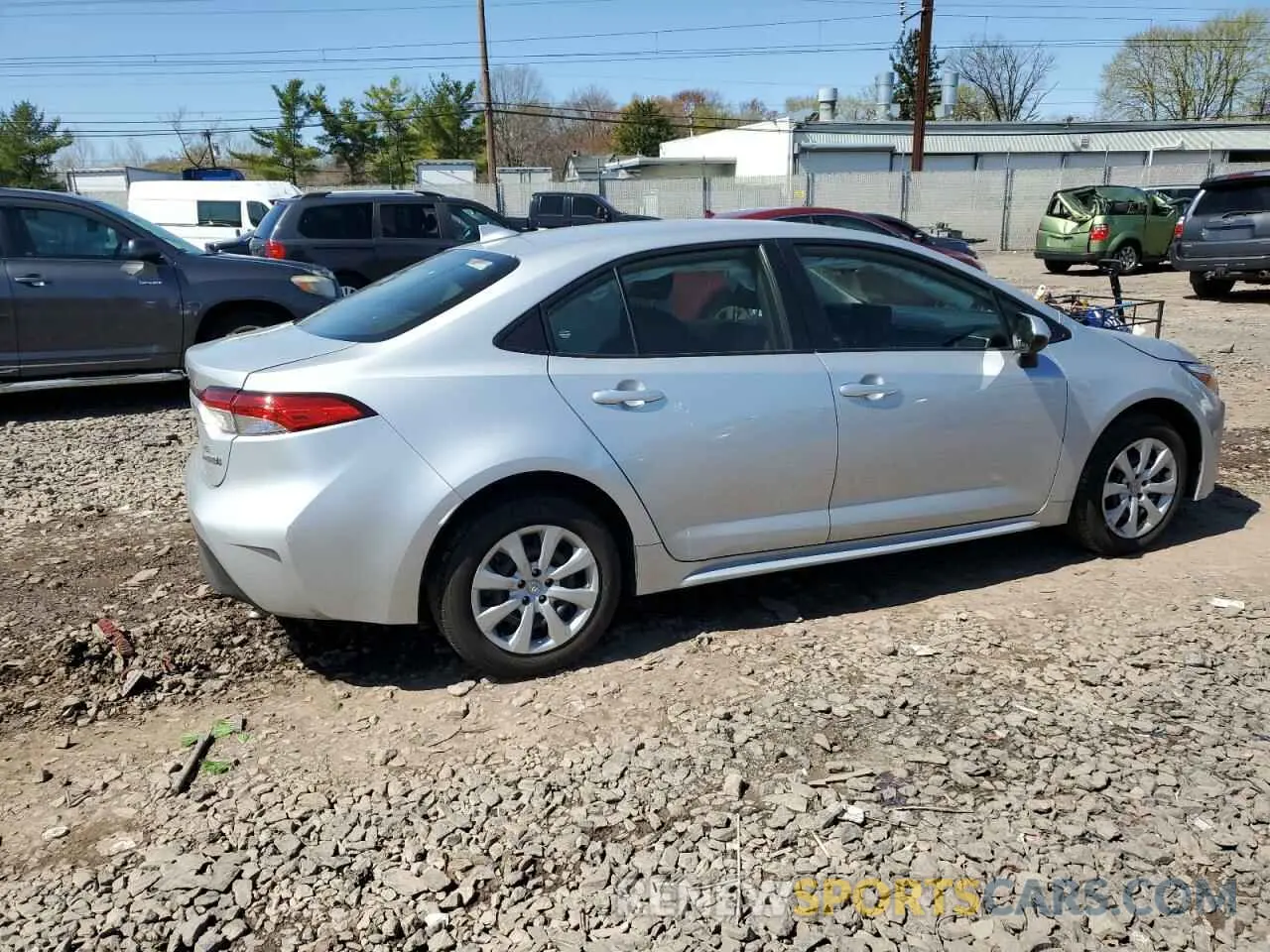 3 Photograph of a damaged car JTDBCMFE9R3049302 TOYOTA COROLLA 2024