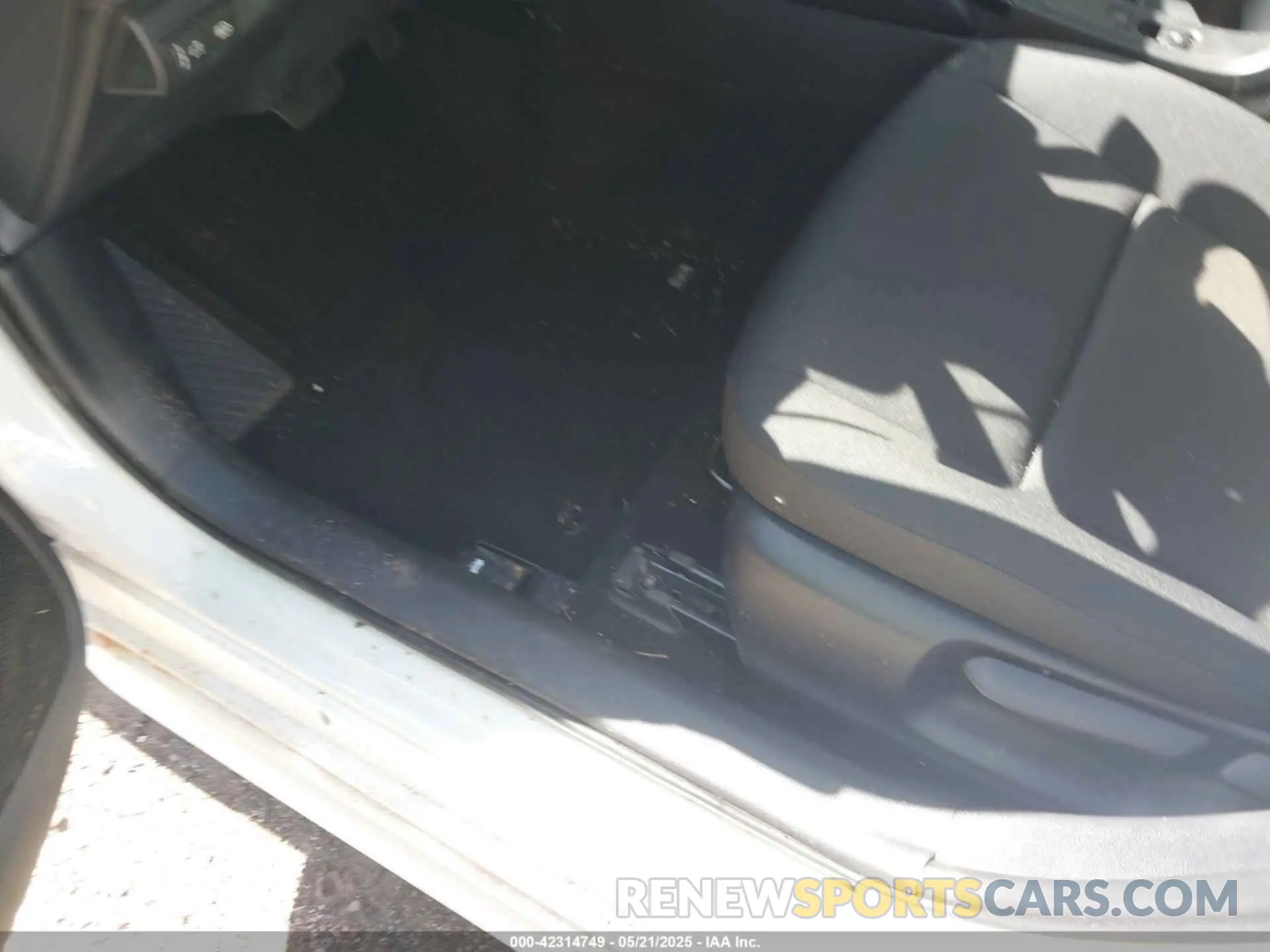 6 Photograph of a damaged car JTDBCMFE9RJ036447 TOYOTA COROLLA 2024