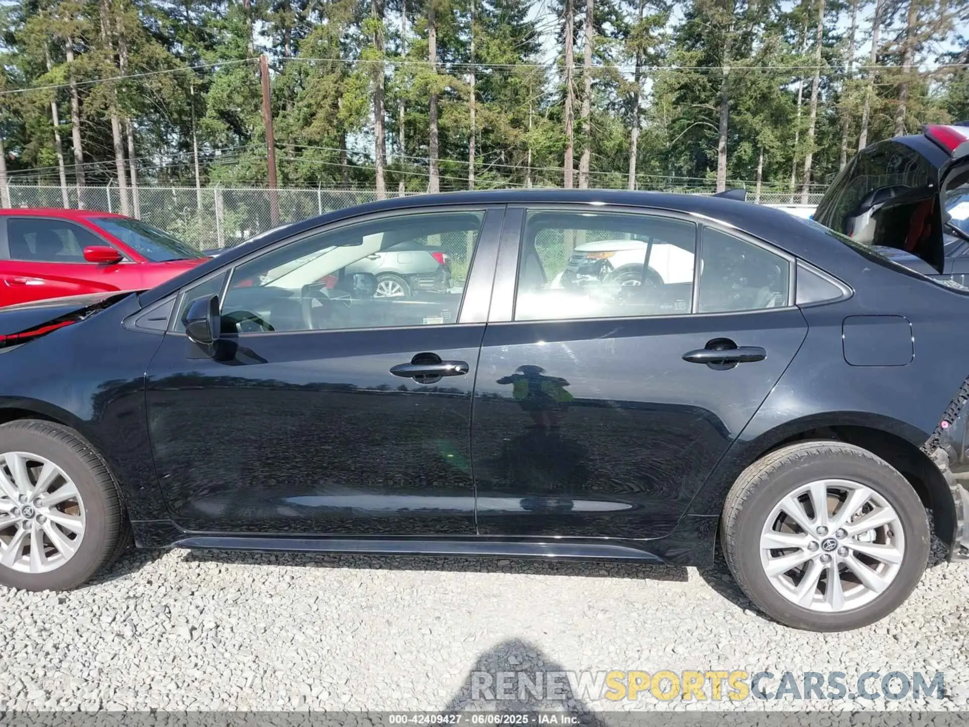 14 Photograph of a damaged car JTDBCMFEXRJ029667 TOYOTA COROLLA 2024