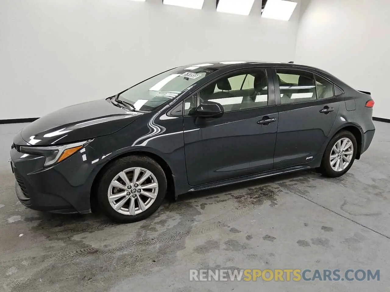 1 Photograph of a damaged car JTDBDMHE6R3008796 TOYOTA COROLLA 2024