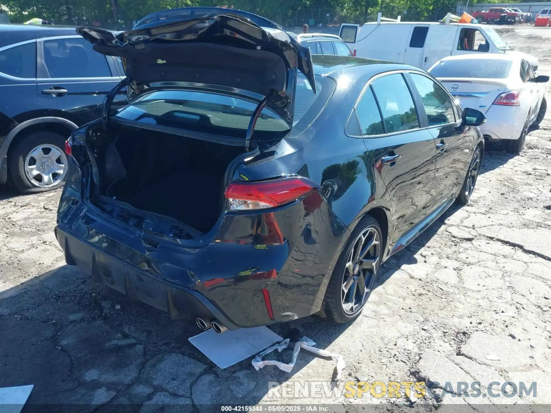 4 Photograph of a damaged car 5YFB4MCE0SP223353 TOYOTA COROLLA 2025