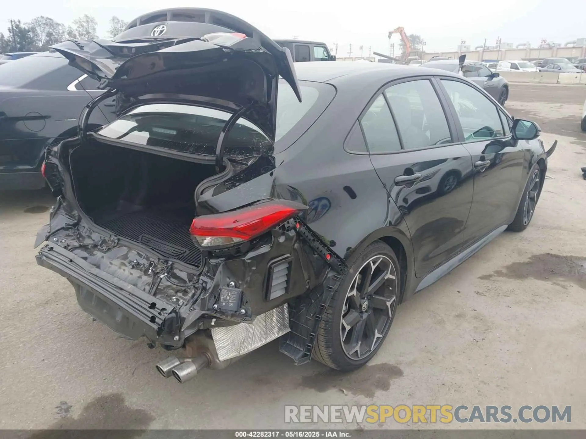 4 Photograph of a damaged car 5YFB4MCE6SP224393 TOYOTA COROLLA 2025