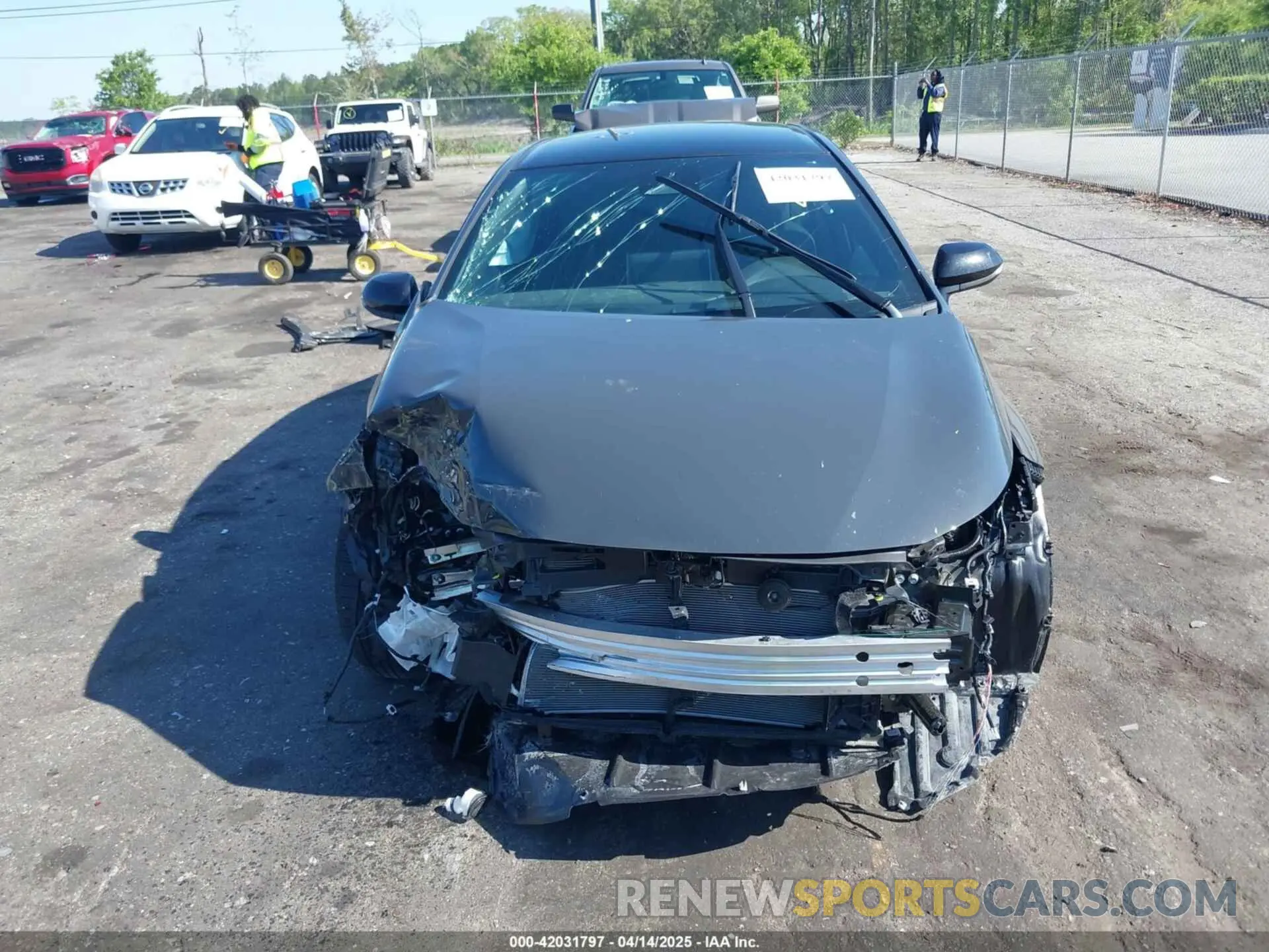 12 Photograph of a damaged car 5YFB4MCE7SP220319 TOYOTA COROLLA 2025