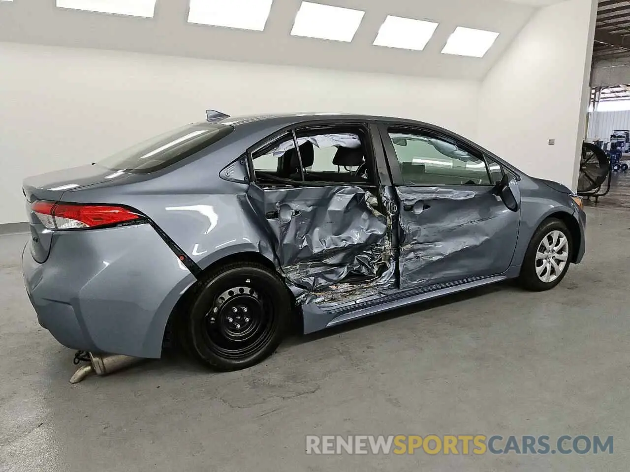 3 Photograph of a damaged car 5YFB4MDE0SP245531 TOYOTA COROLLA 2025