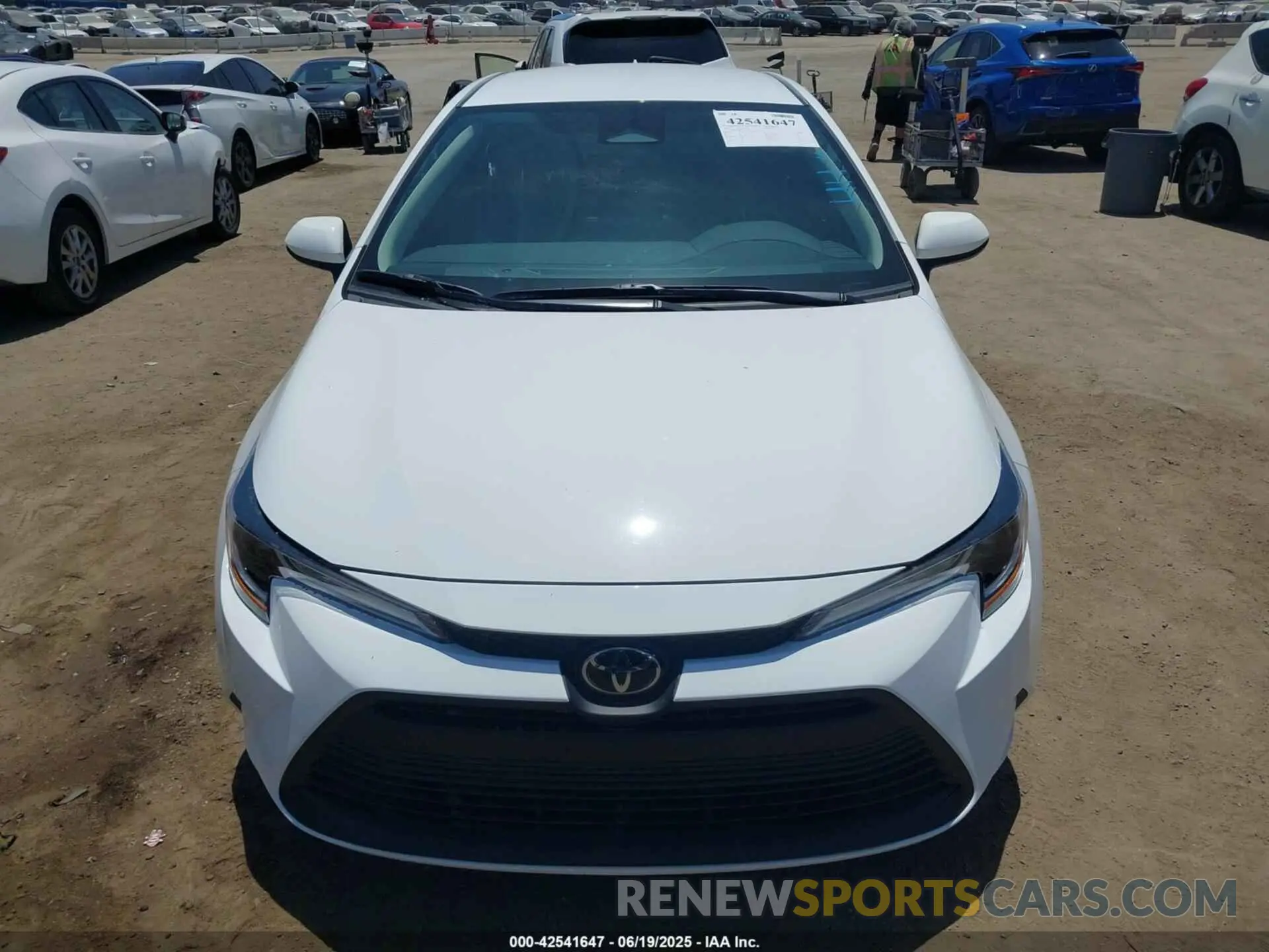 12 Photograph of a damaged car 5YFB4MDE0SP253385 TOYOTA COROLLA 2025