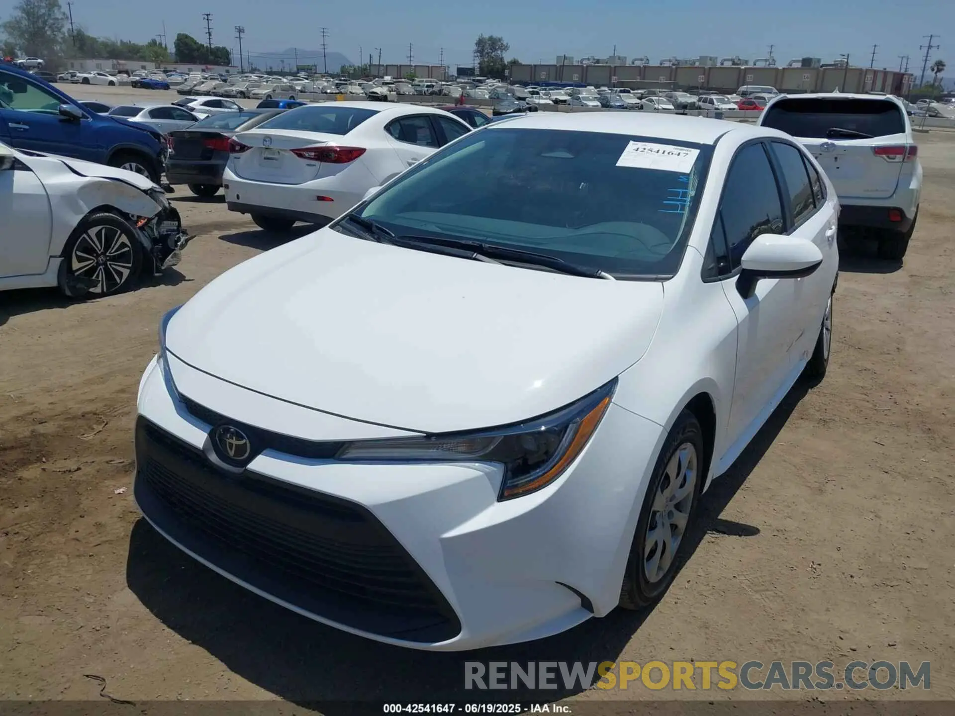 2 Photograph of a damaged car 5YFB4MDE0SP253385 TOYOTA COROLLA 2025