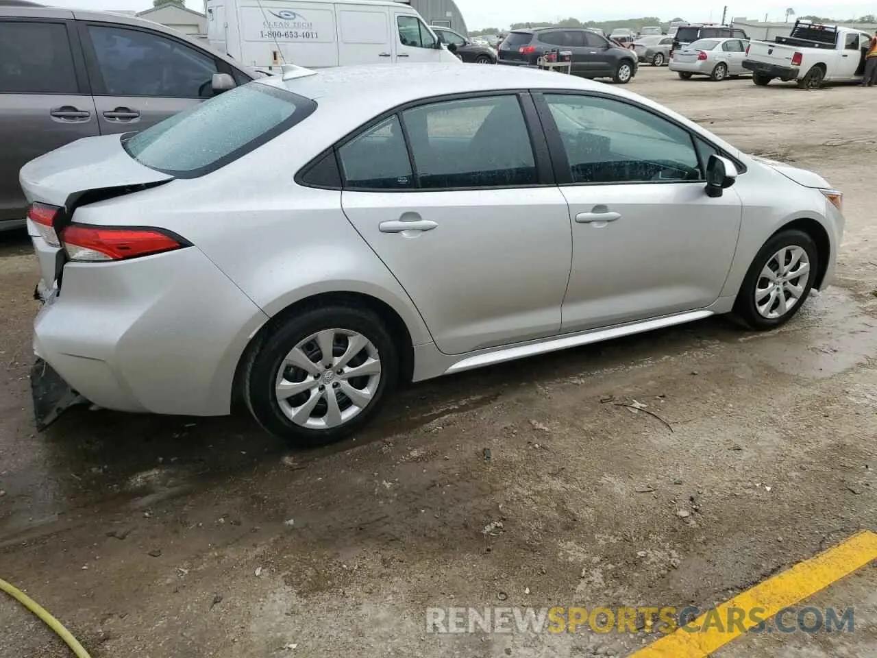 3 Photograph of a damaged car 5YFB4MDE0SP259901 TOYOTA COROLLA 2025
