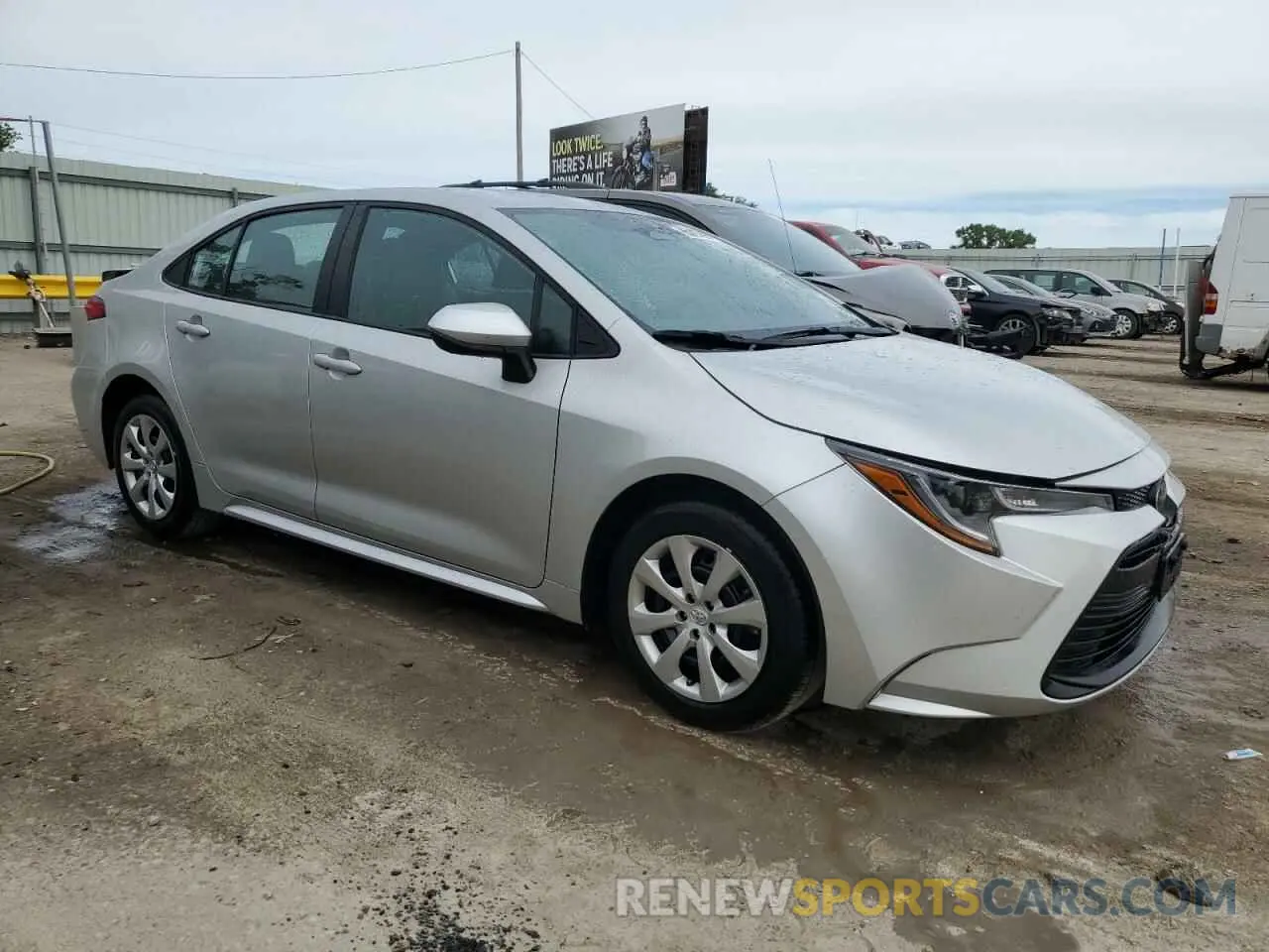 4 Photograph of a damaged car 5YFB4MDE0SP259901 TOYOTA COROLLA 2025