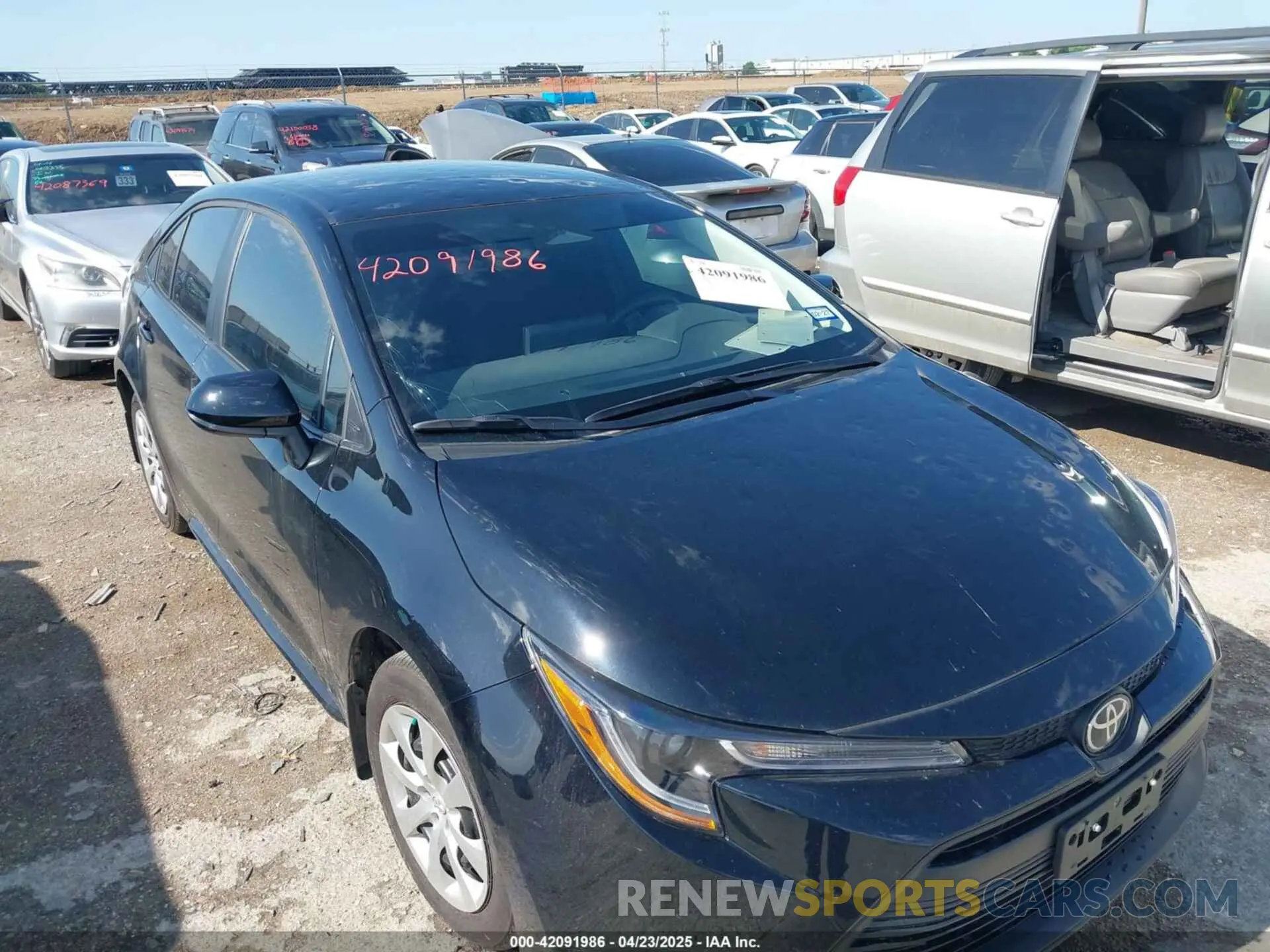 17 Photograph of a damaged car 5YFB4MDE0SP275922 TOYOTA COROLLA 2025