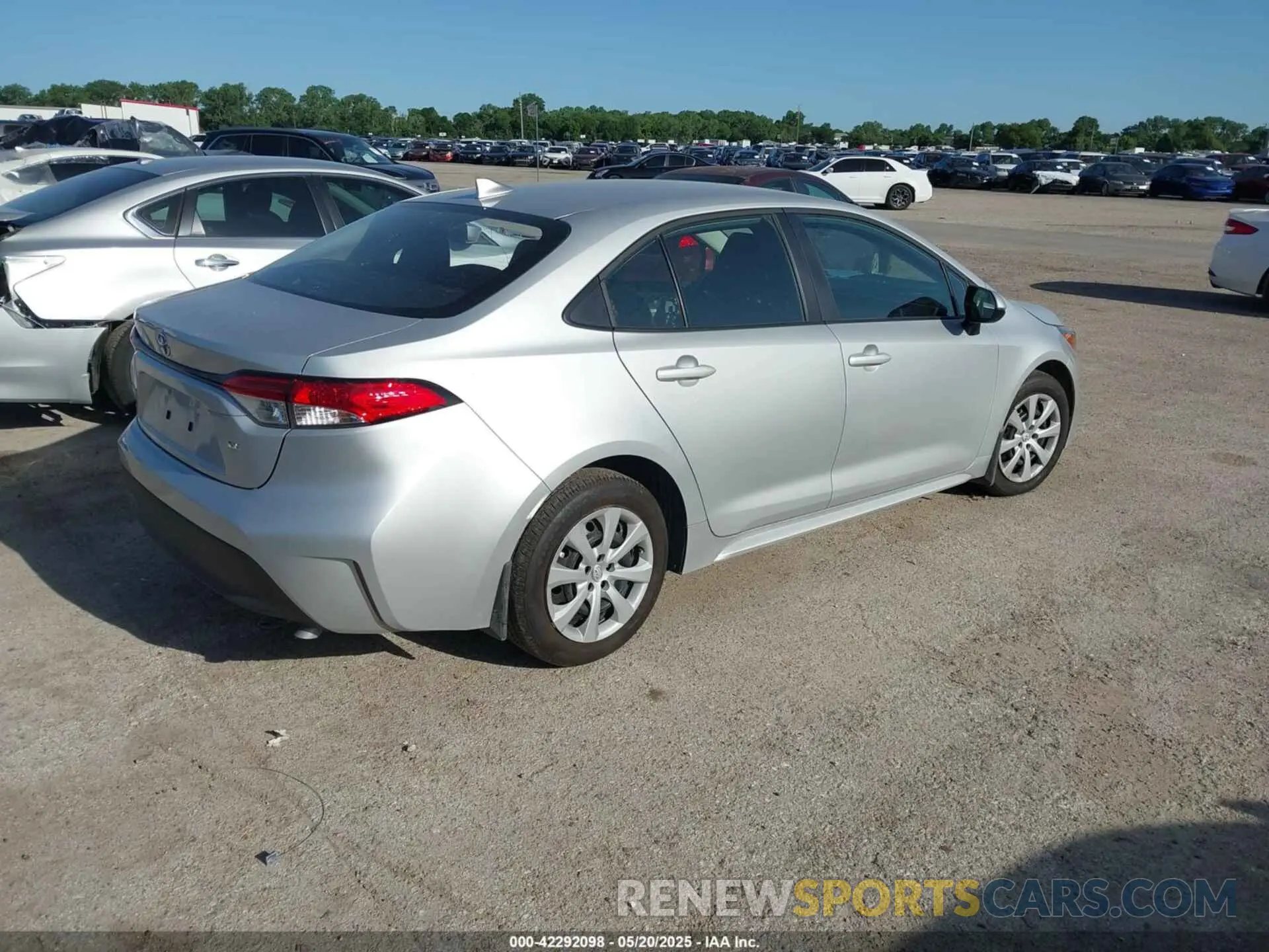 4 Photograph of a damaged car 5YFB4MDE0SP276035 TOYOTA COROLLA 2025