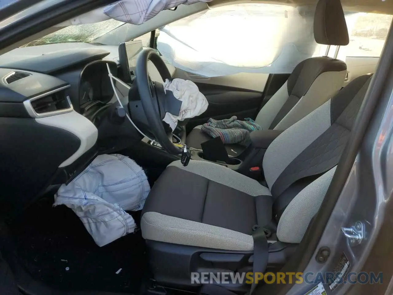 7 Photograph of a damaged car 5YFB4MDE0SP277881 TOYOTA COROLLA 2025