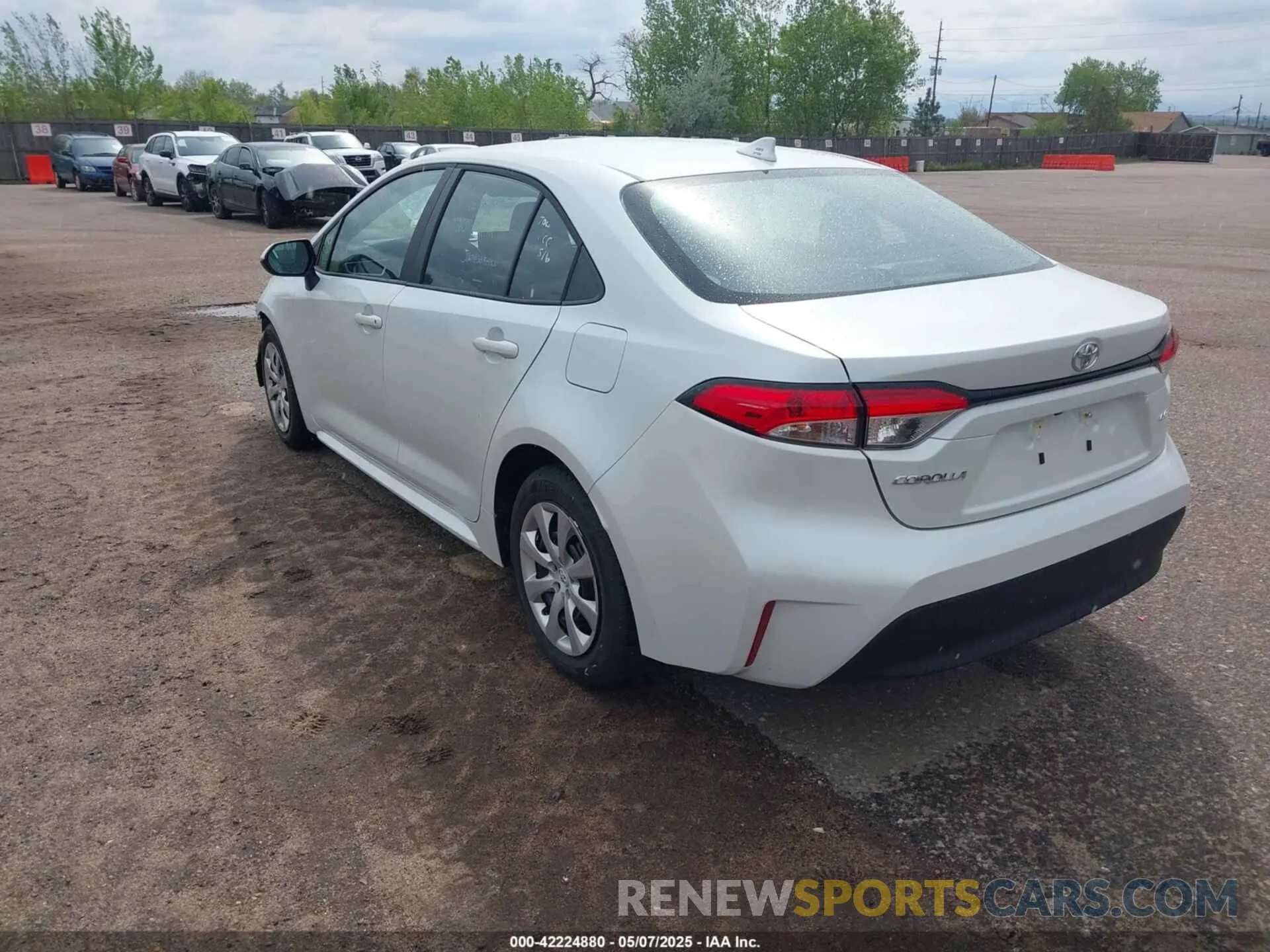 3 Photograph of a damaged car 5YFB4MDE0SP280599 TOYOTA COROLLA 2025