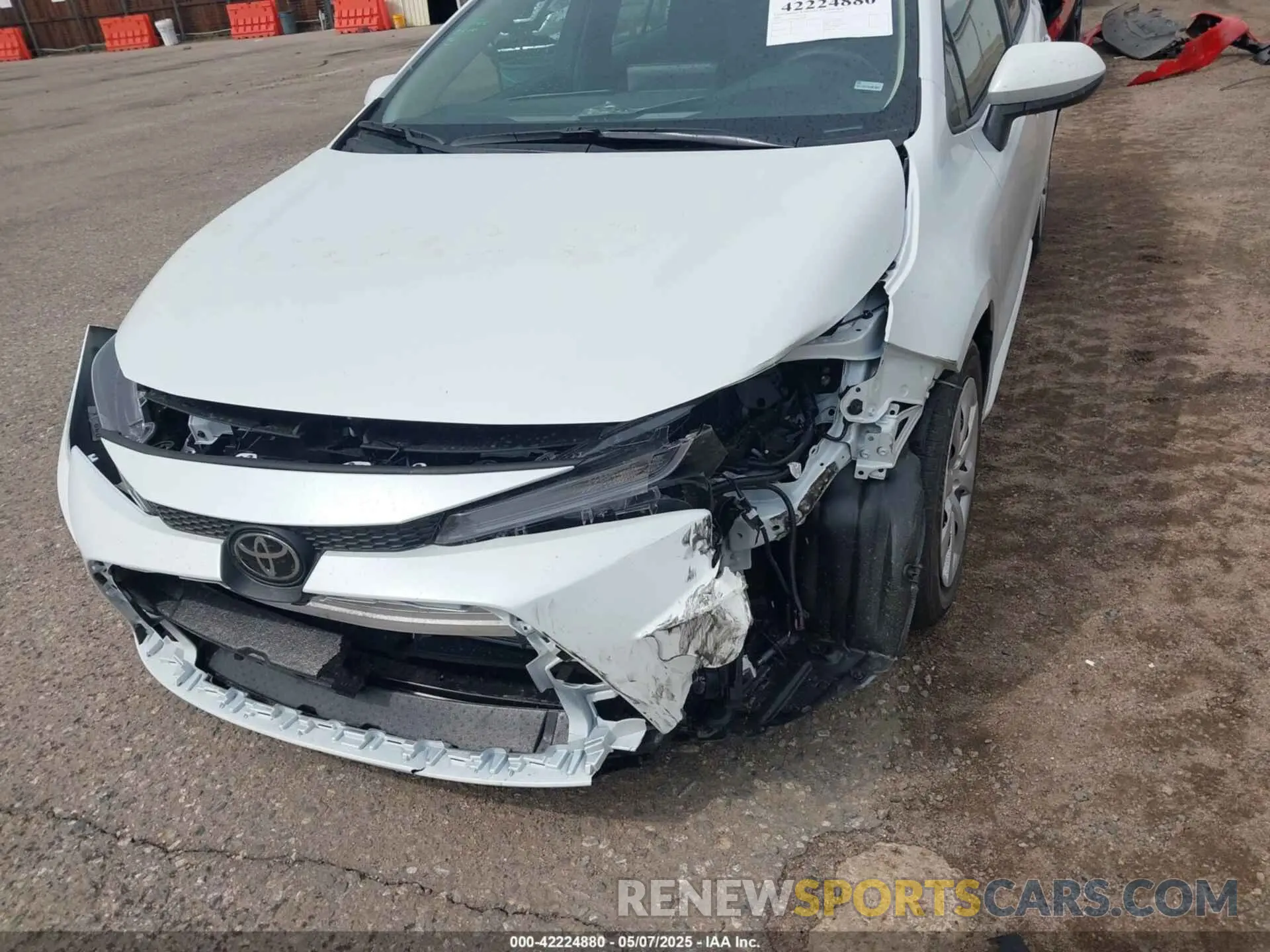 6 Photograph of a damaged car 5YFB4MDE0SP280599 TOYOTA COROLLA 2025