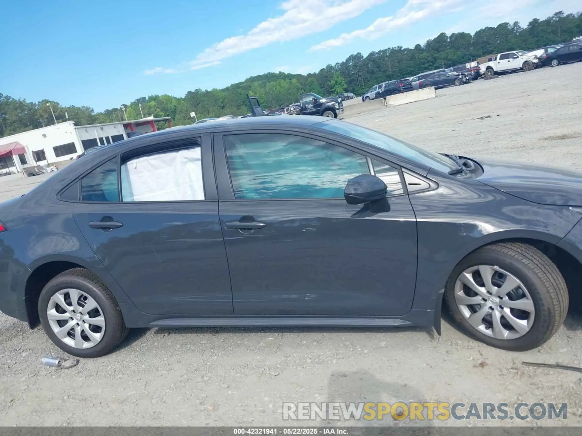 13 Photograph of a damaged car 5YFB4MDE0SP302844 TOYOTA COROLLA 2025