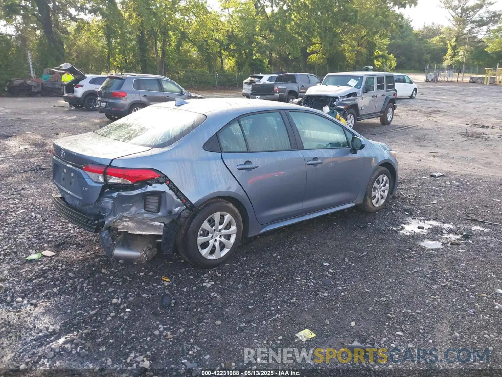4 Photograph of a damaged car 5YFB4MDE1SP240659 TOYOTA COROLLA 2025