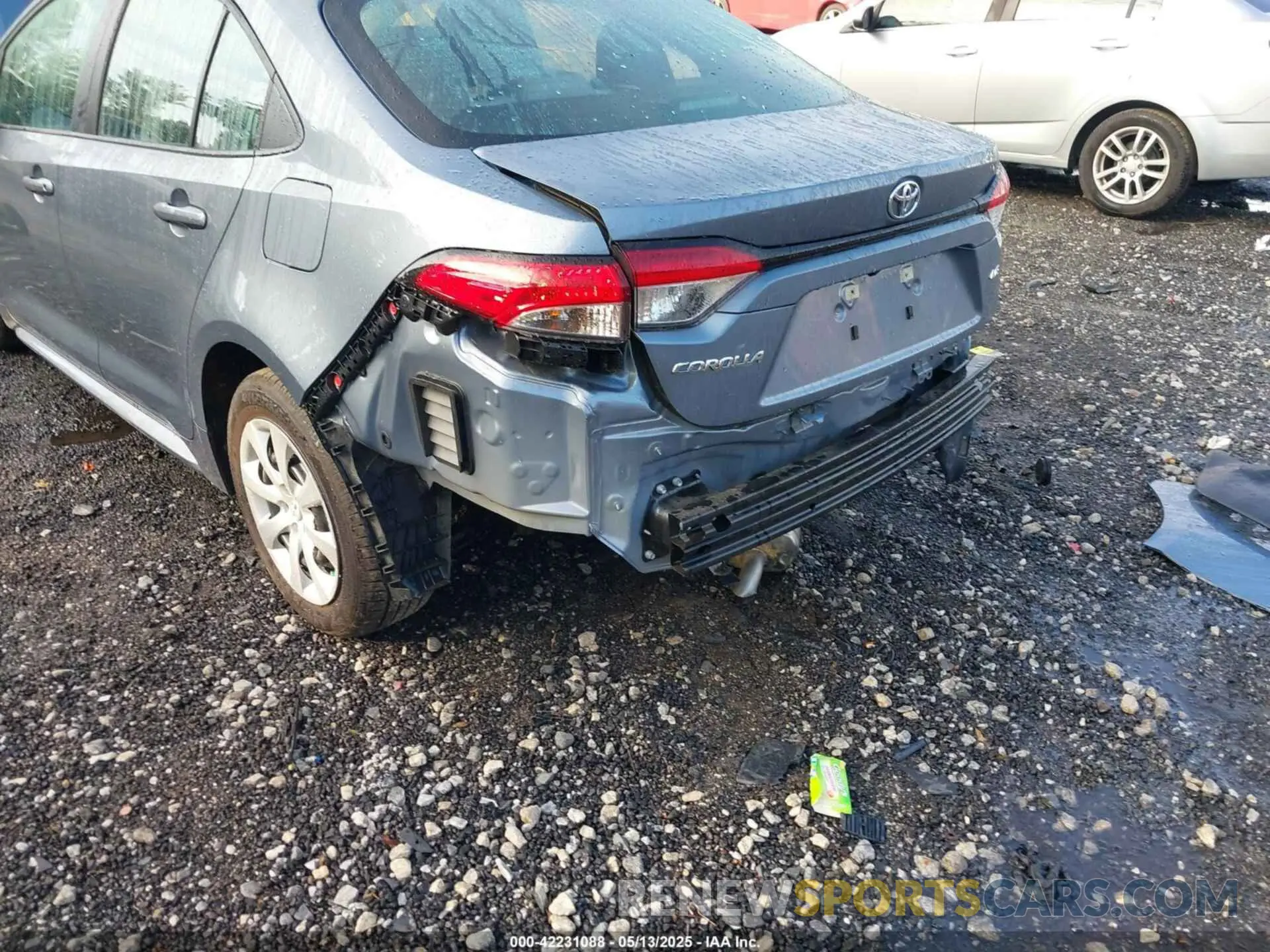 6 Photograph of a damaged car 5YFB4MDE1SP240659 TOYOTA COROLLA 2025