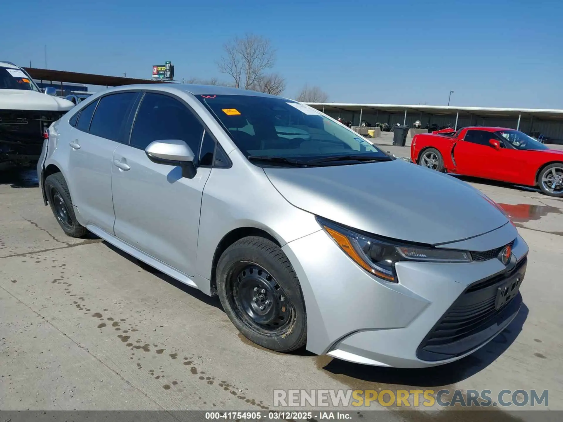 1 Photograph of a damaged car 5YFB4MDE1SP245294 TOYOTA COROLLA 2025