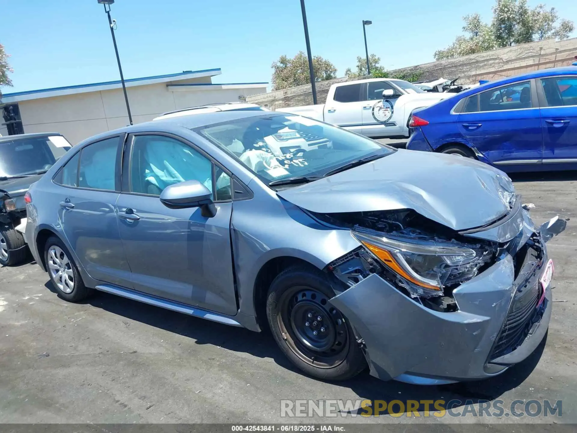 14 Photograph of a damaged car 5YFB4MDE1SP247434 TOYOTA COROLLA 2025