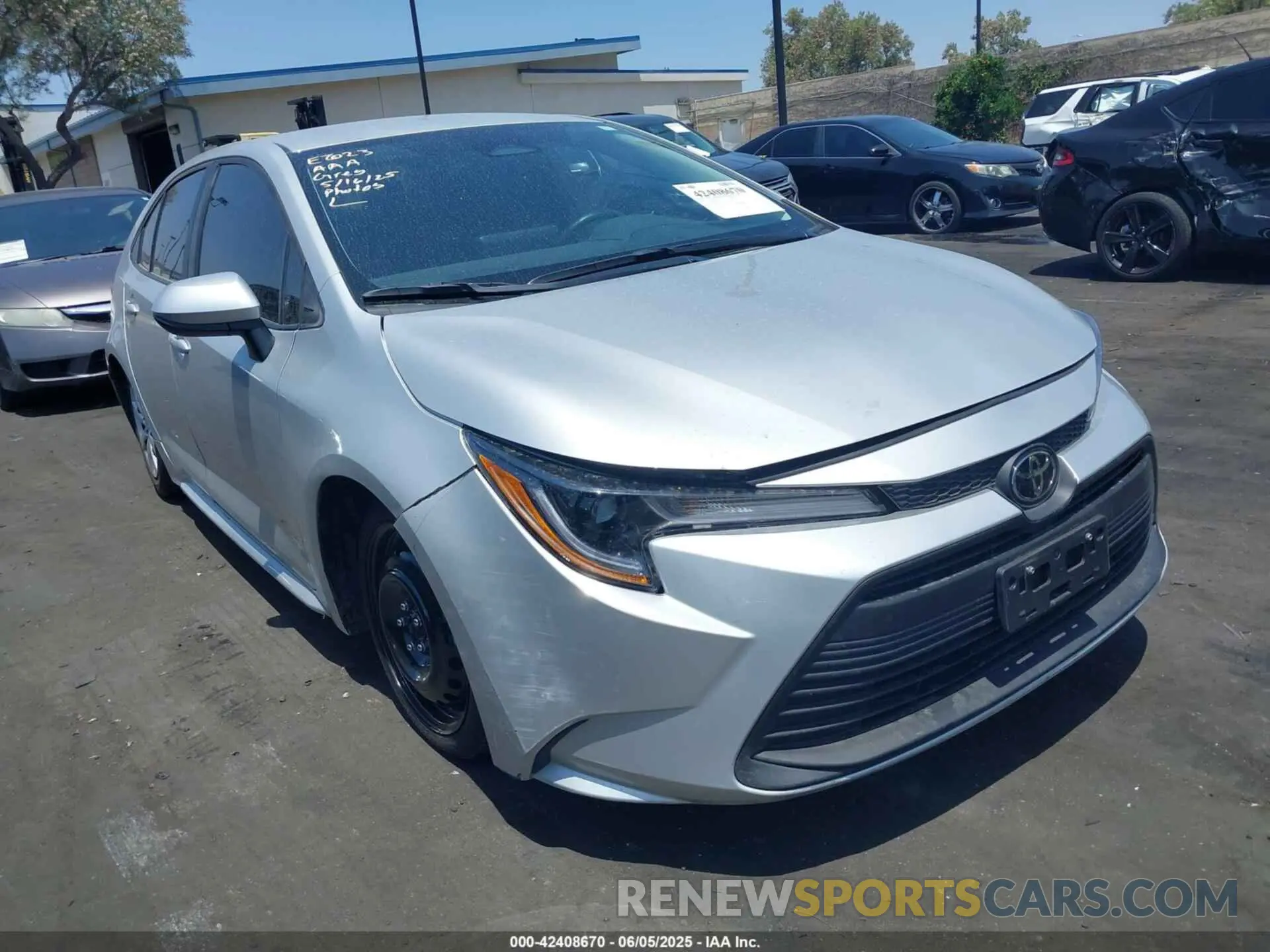 1 Photograph of a damaged car 5YFB4MDE1SP253413 TOYOTA COROLLA 2025